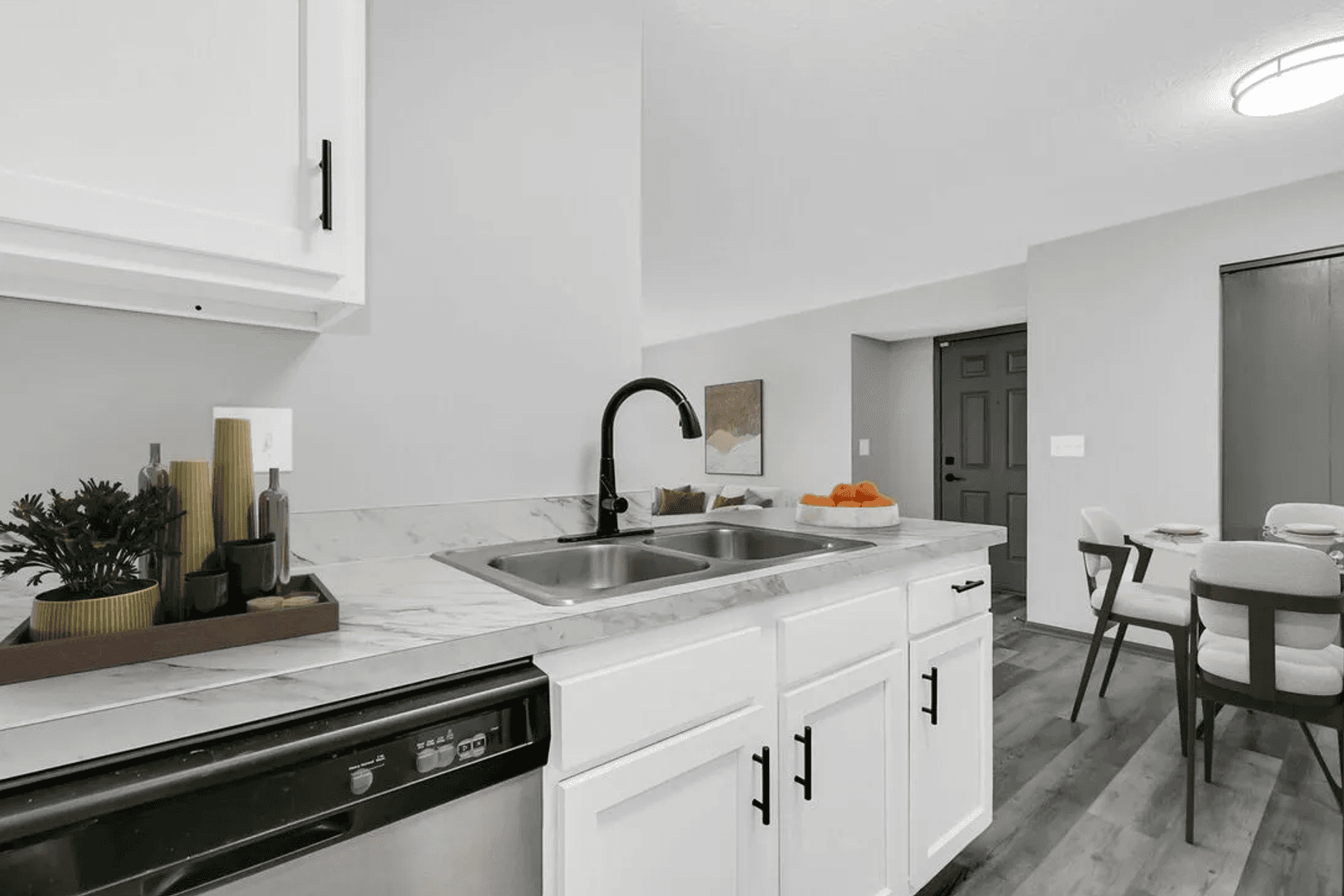 Columbus Apartment: 5400 Diamond Loch