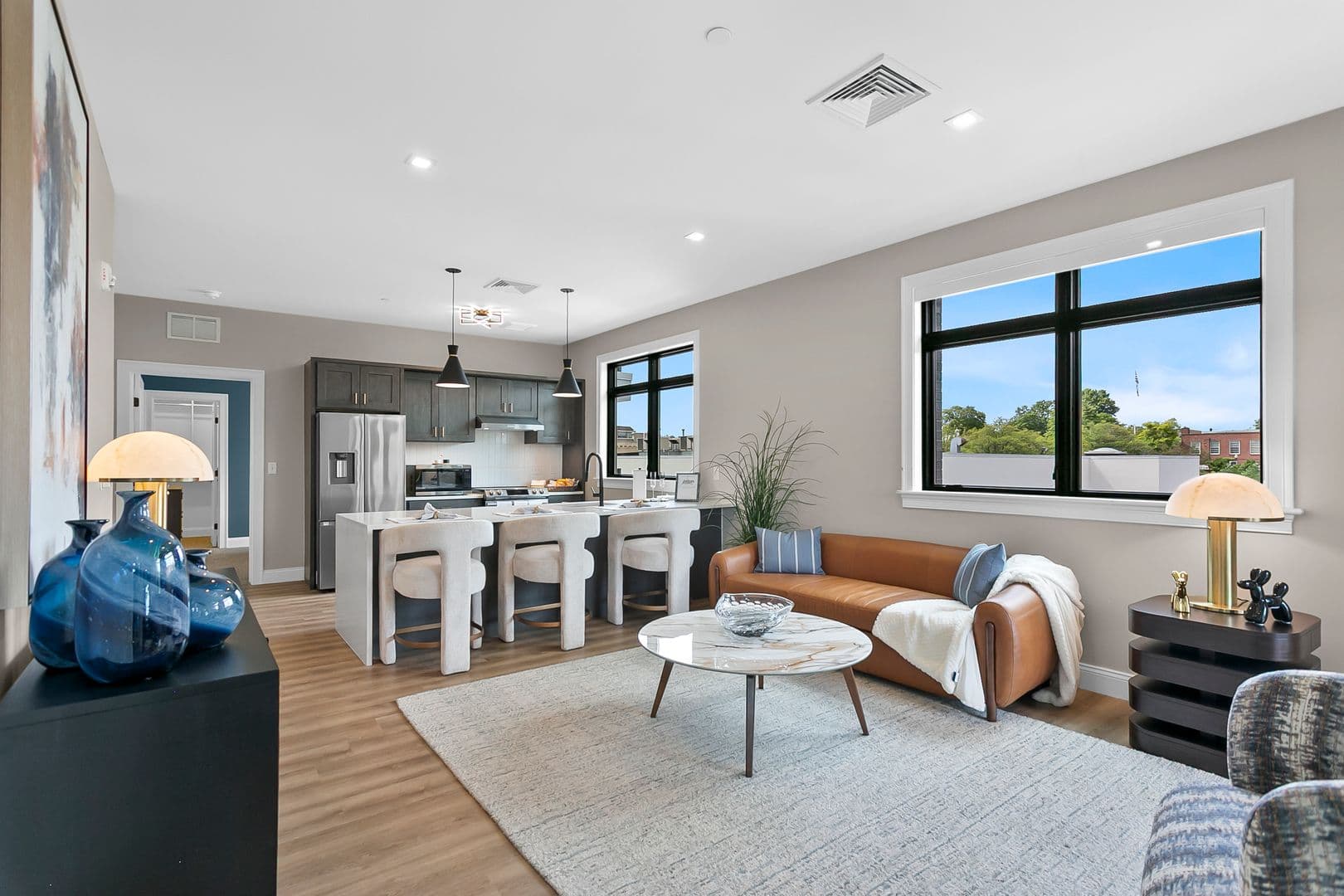 West Hartford Apartment: 920 Farmington Avenue