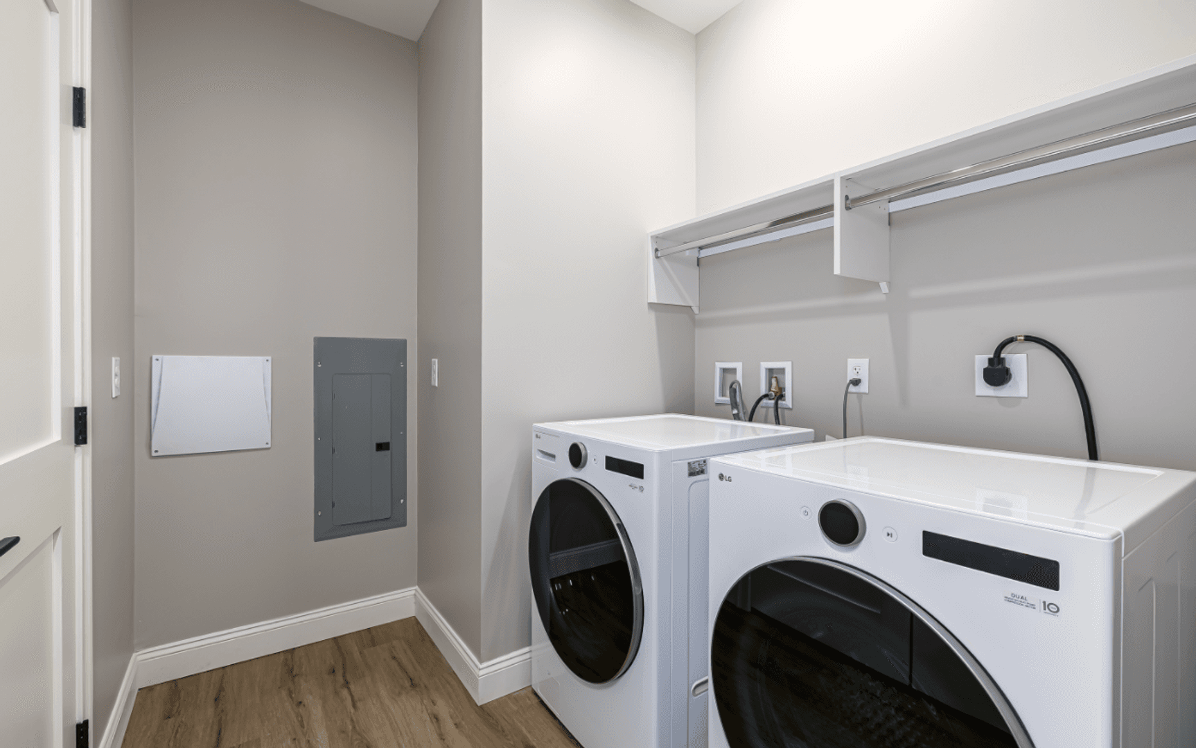West Hartford Apartment: 920 Farmington Avenue