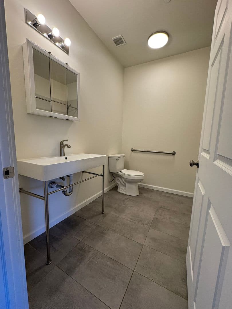 Ansonia Apartment: 153 Main Street