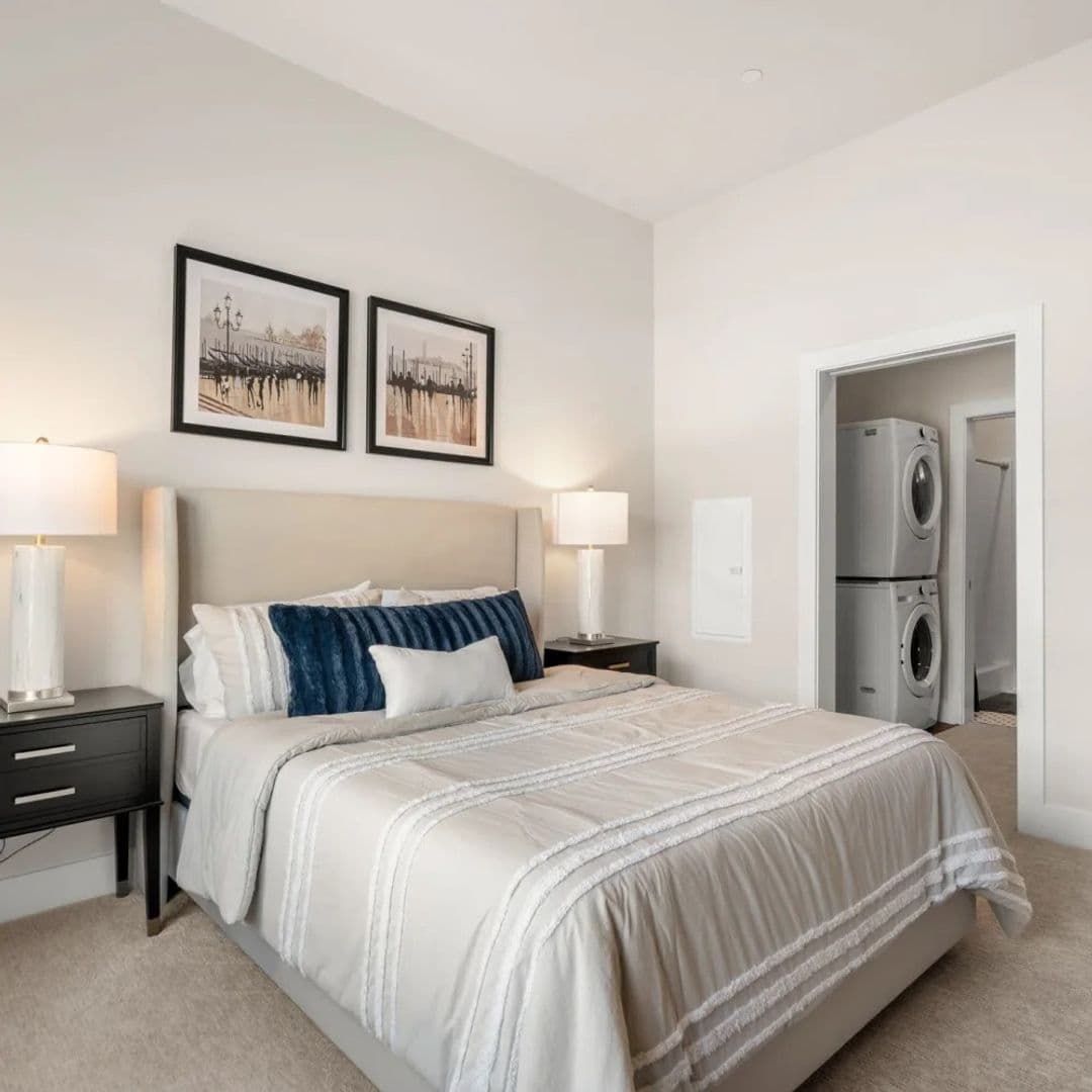 Meriden Apartment: 105 Pomeroy Ave,