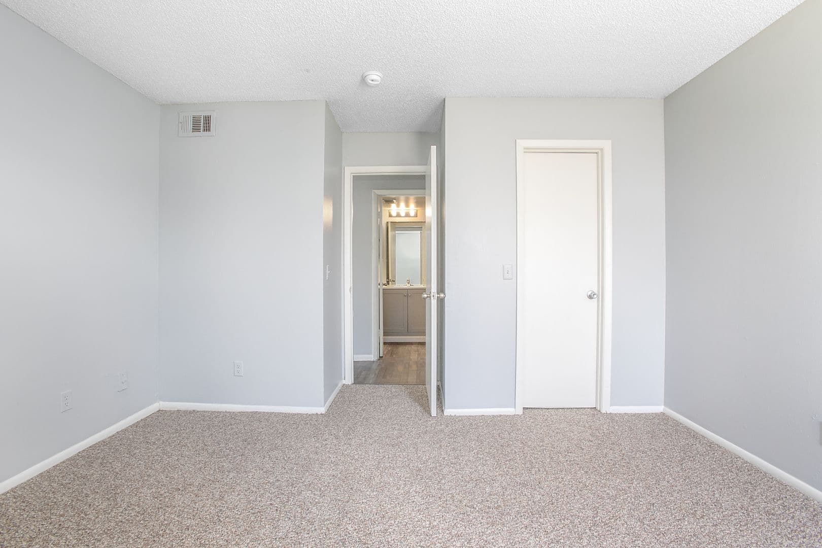 Orlando Apartment: 6635 Breeze Way