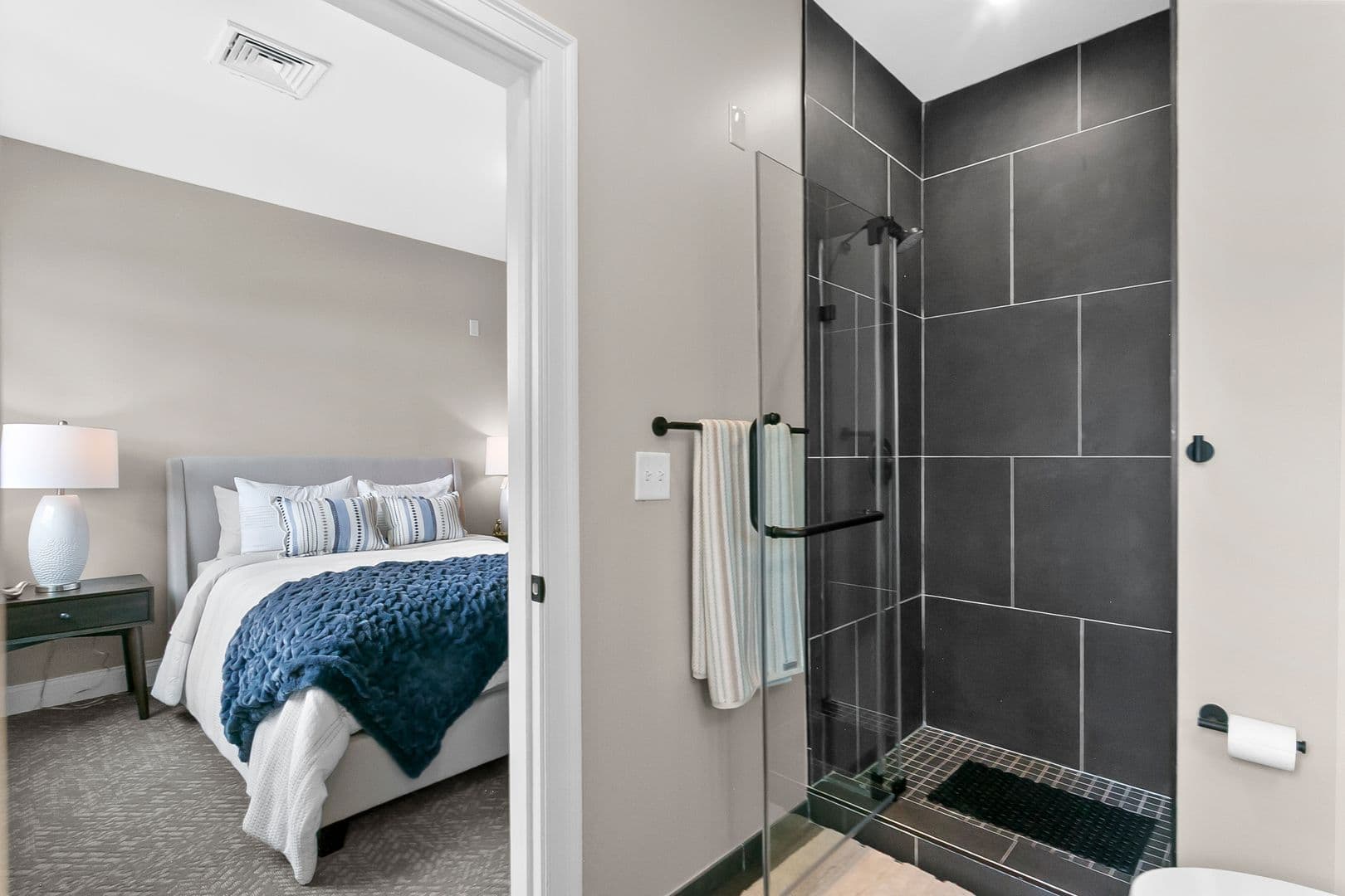 West Hartford Apartment: 920 Farmington Avenue