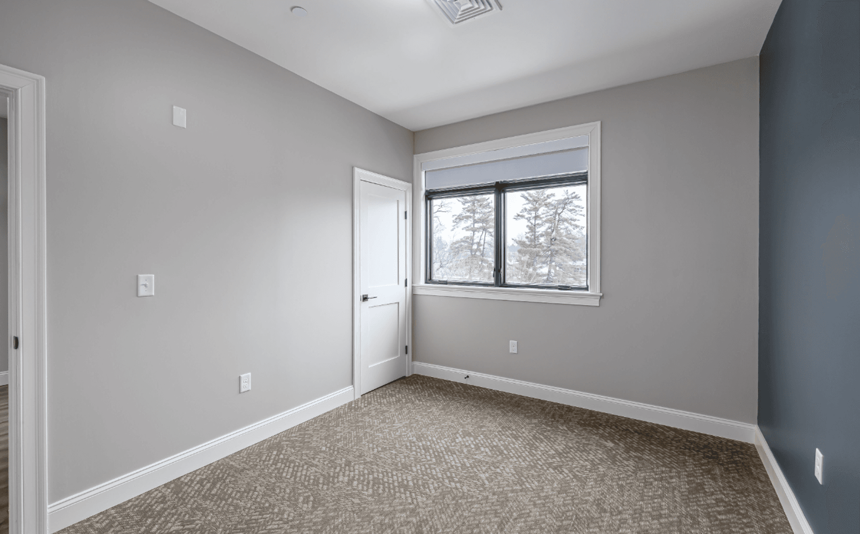 West Hartford Apartment: 920 Farmington Avenue
