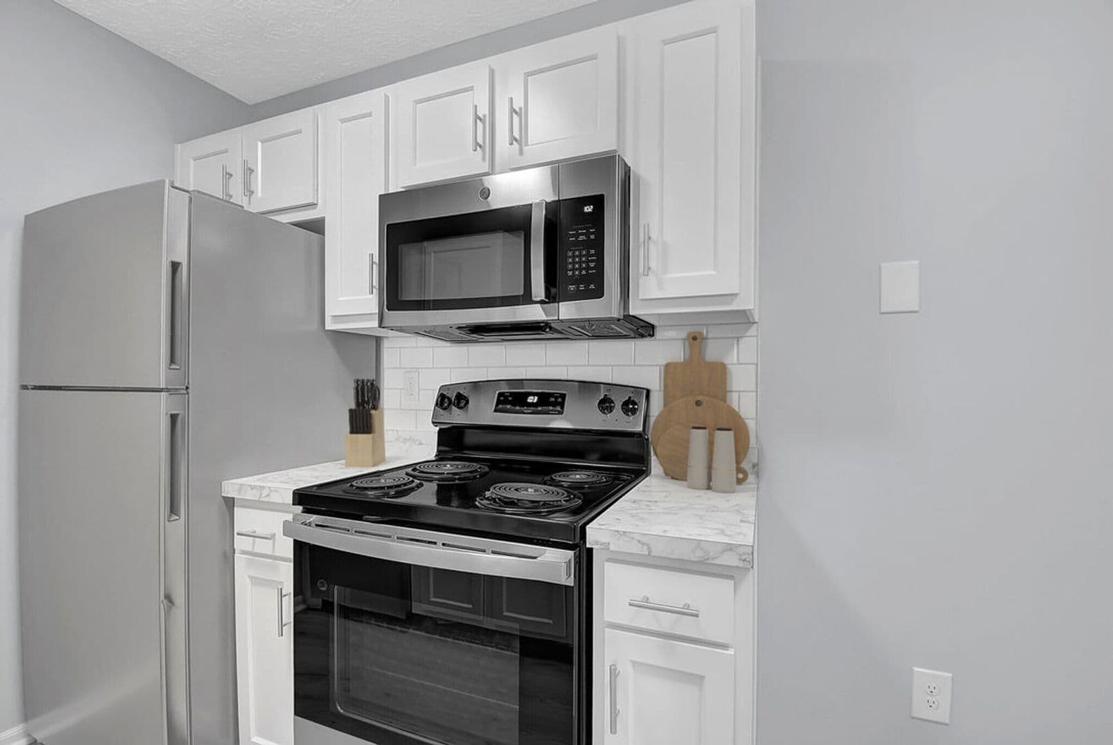 Columbus Apartment: 833 Misty Hollow Lane