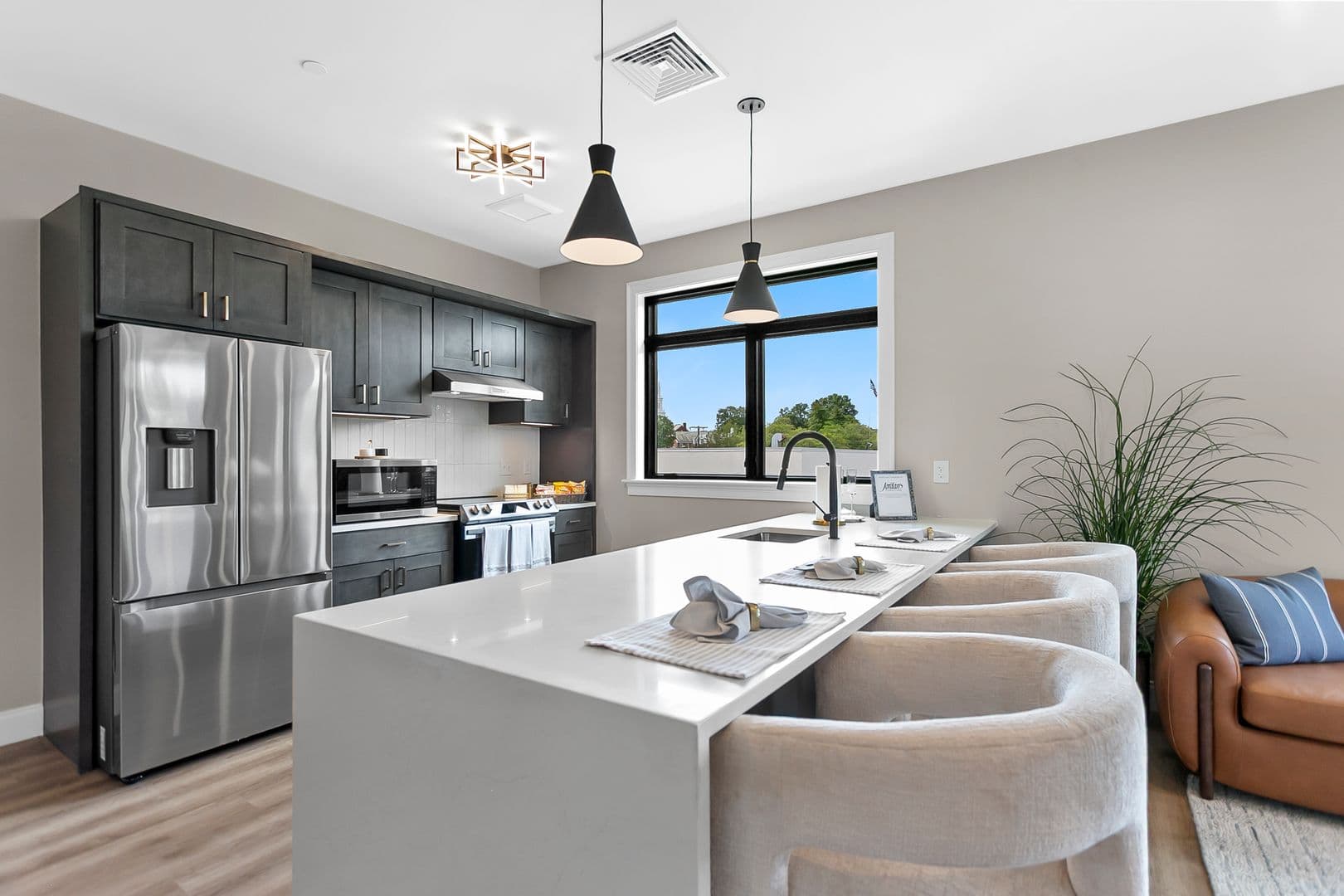 West Hartford Apartment: 920 Farmington Avenue