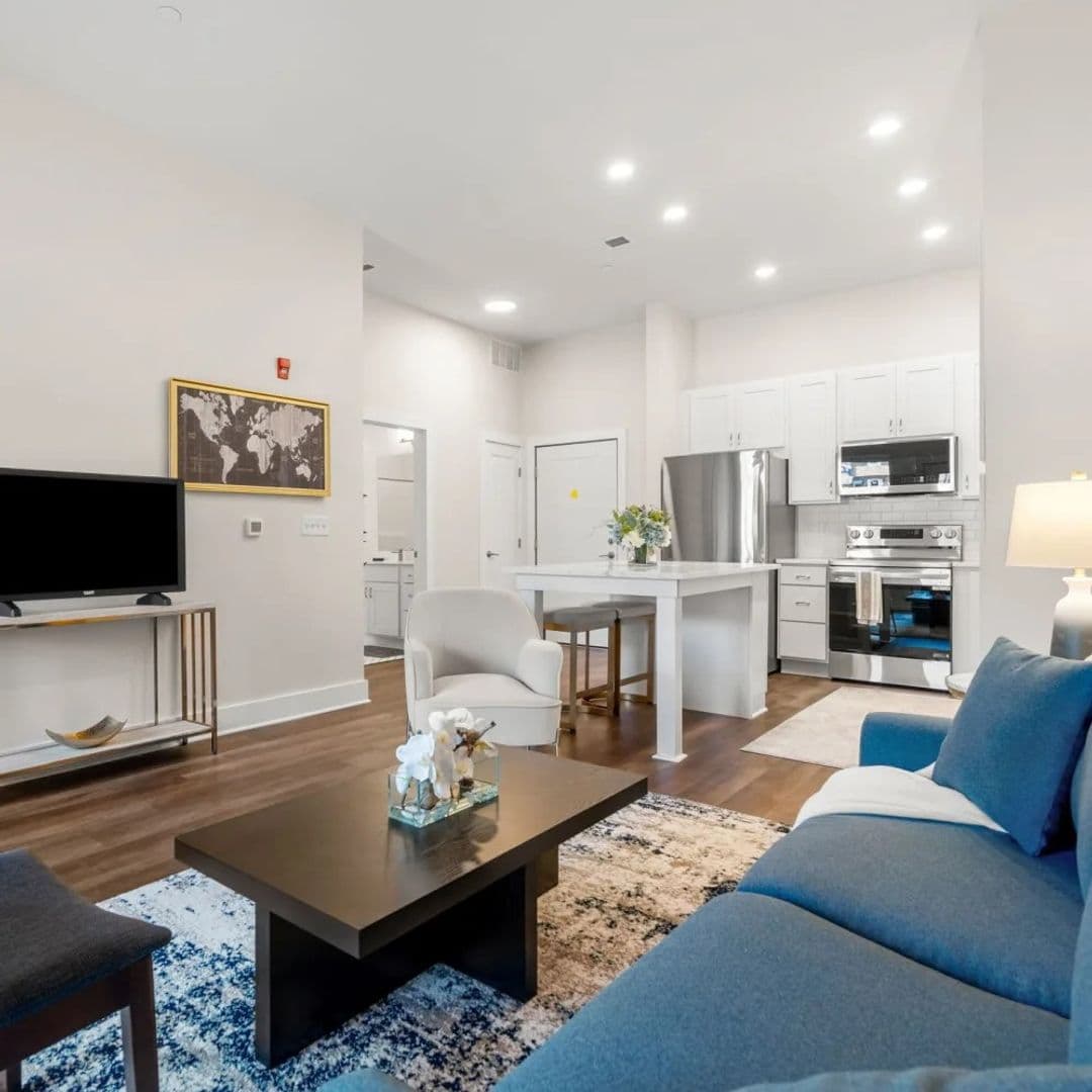 Meriden Apartment: 105 Pomeroy Ave,