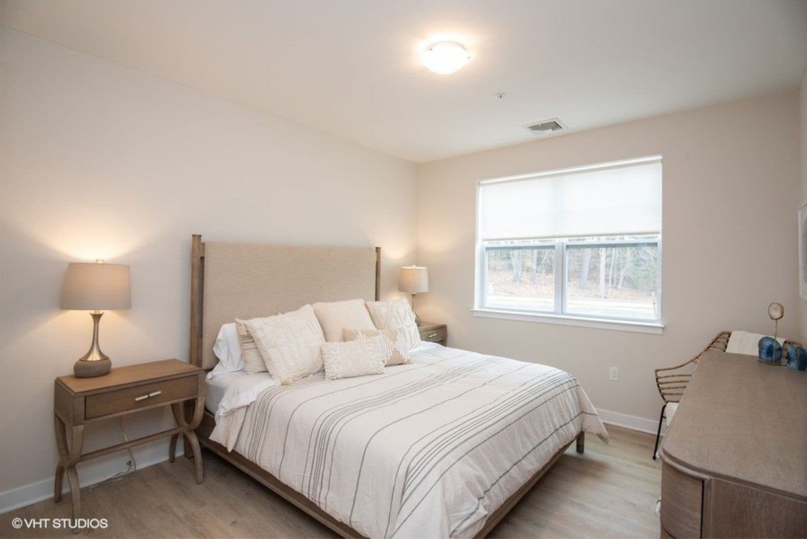 Windsor Apartment: 100 Lexington St.