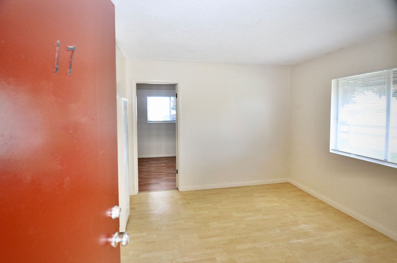 Lakeside Apartment: 11665 Woodside Ave.