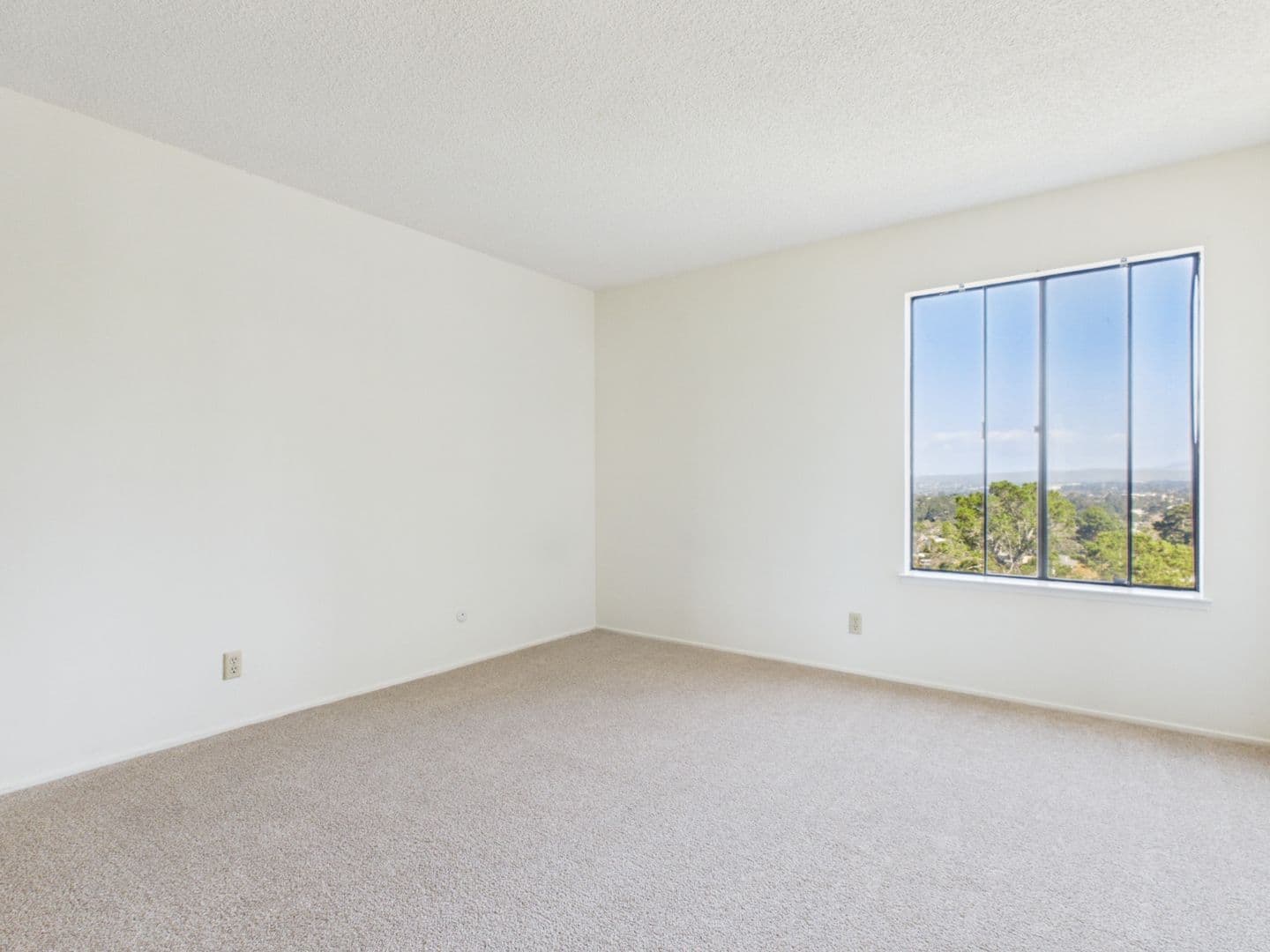 Monterey Condo: 1206 Golden Oaks Lane