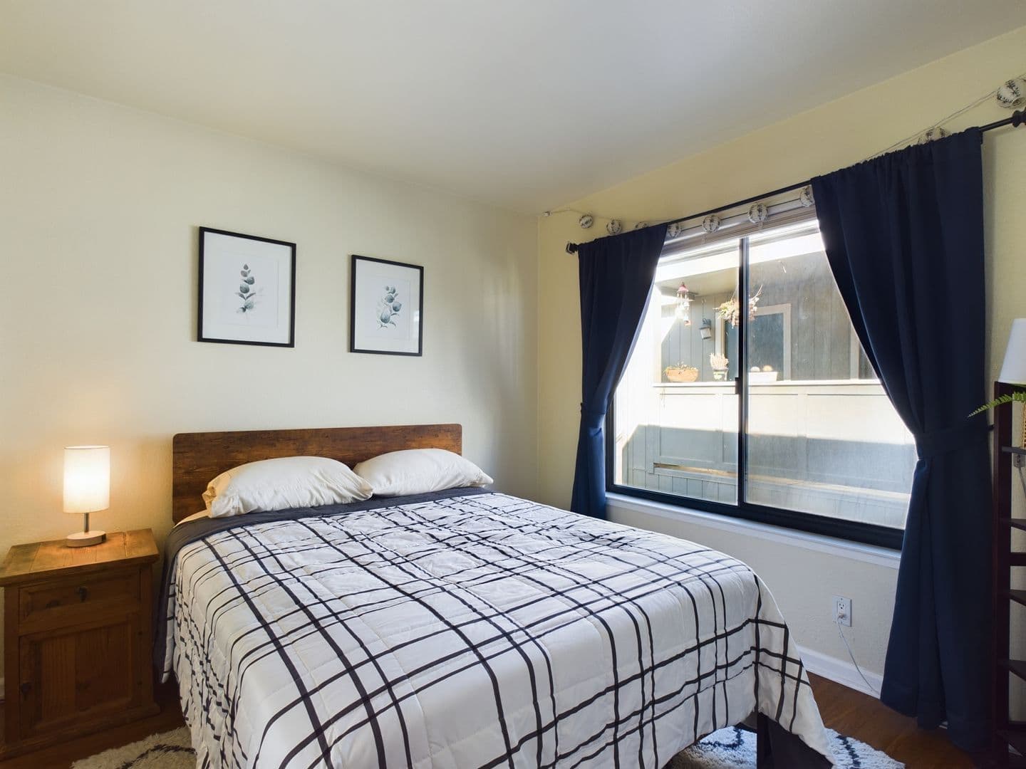 Monterey Condo: 820 Casanova Ave #78