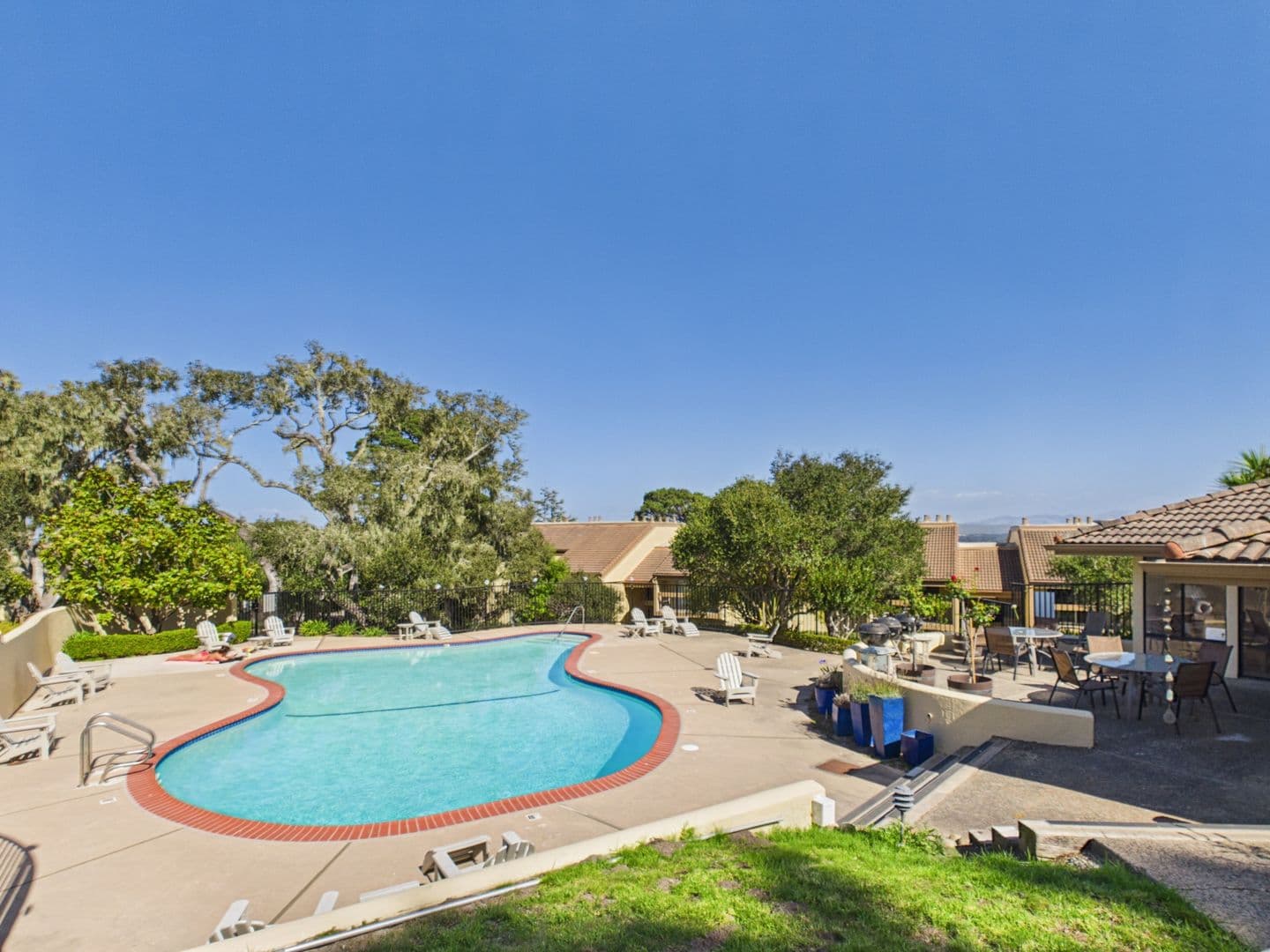 Monterey Condo: 1206 Golden Oaks Lane