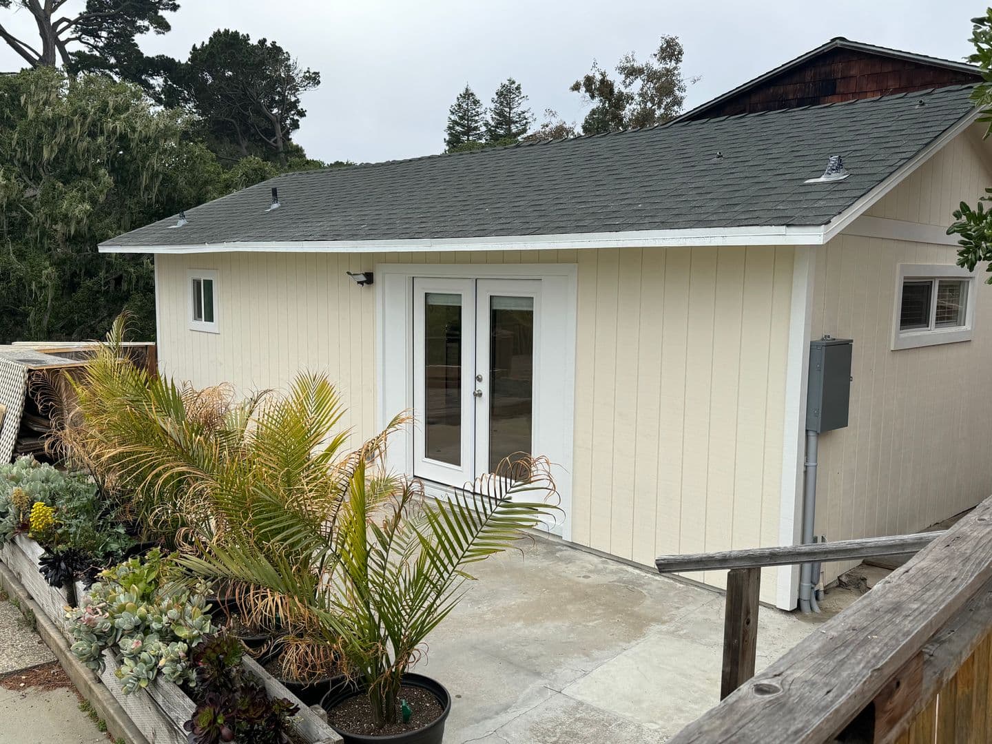 Monterey House: 771 Madison St.