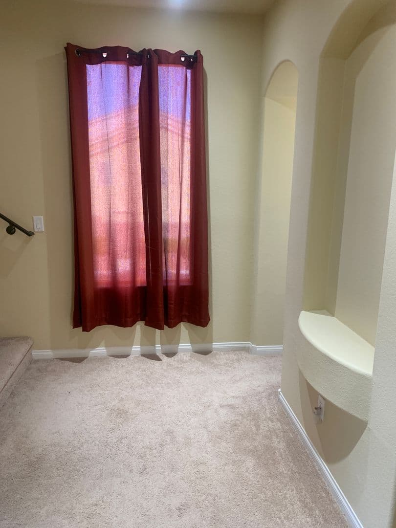 Las Vegas House: 5895 Mendocino Hill Avenue