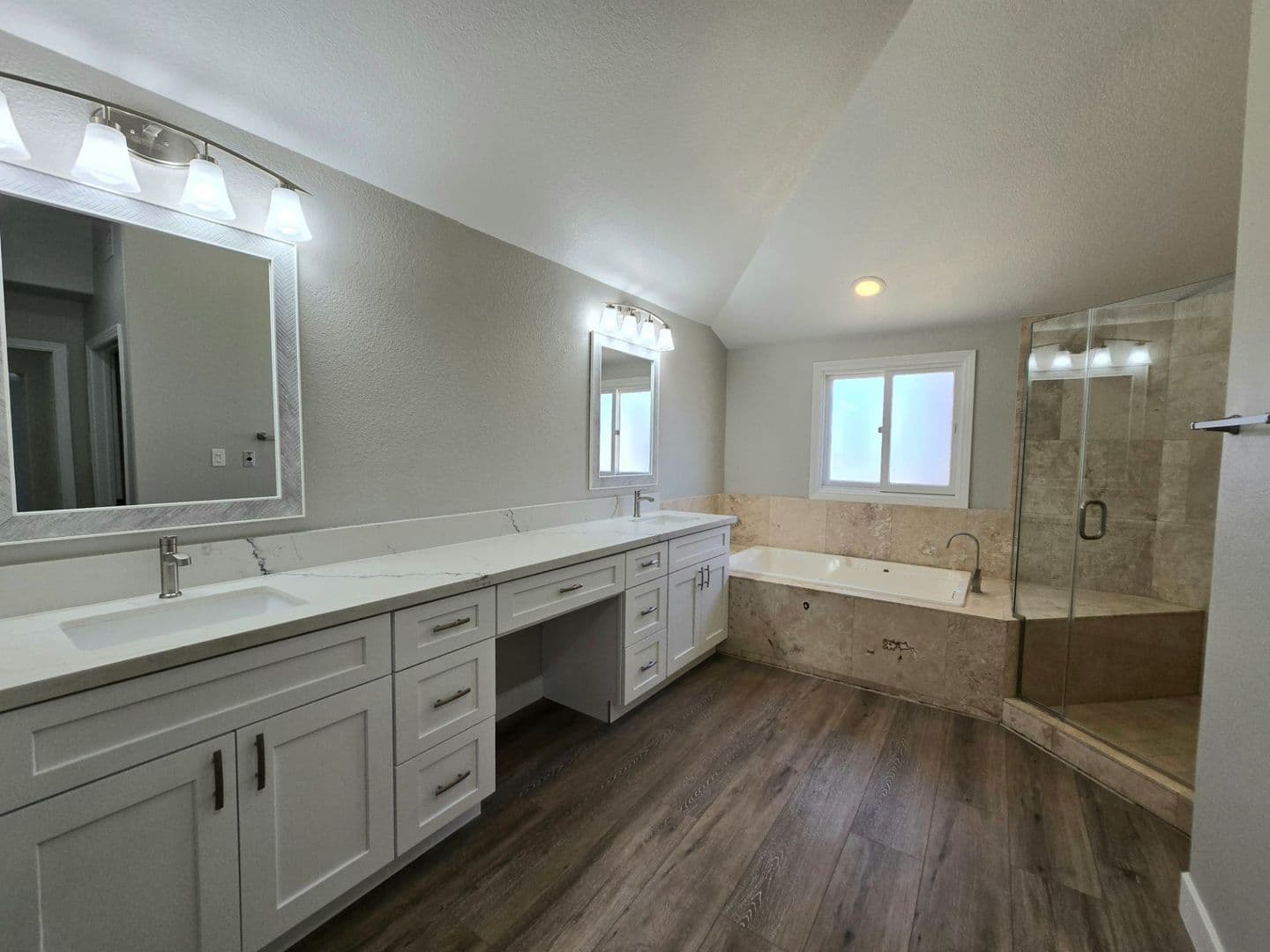 Las Vegas House: 7407 Mission Hills Dr