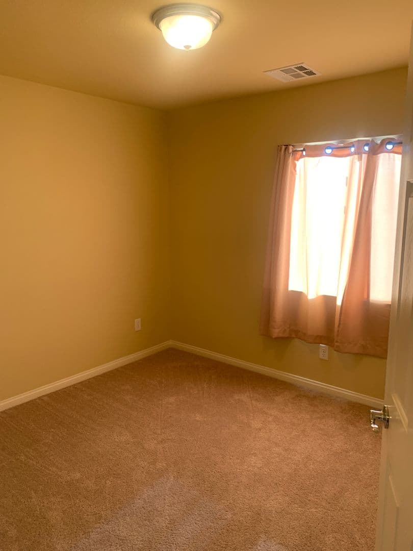 Las Vegas House: 5895 Mendocino Hill Avenue