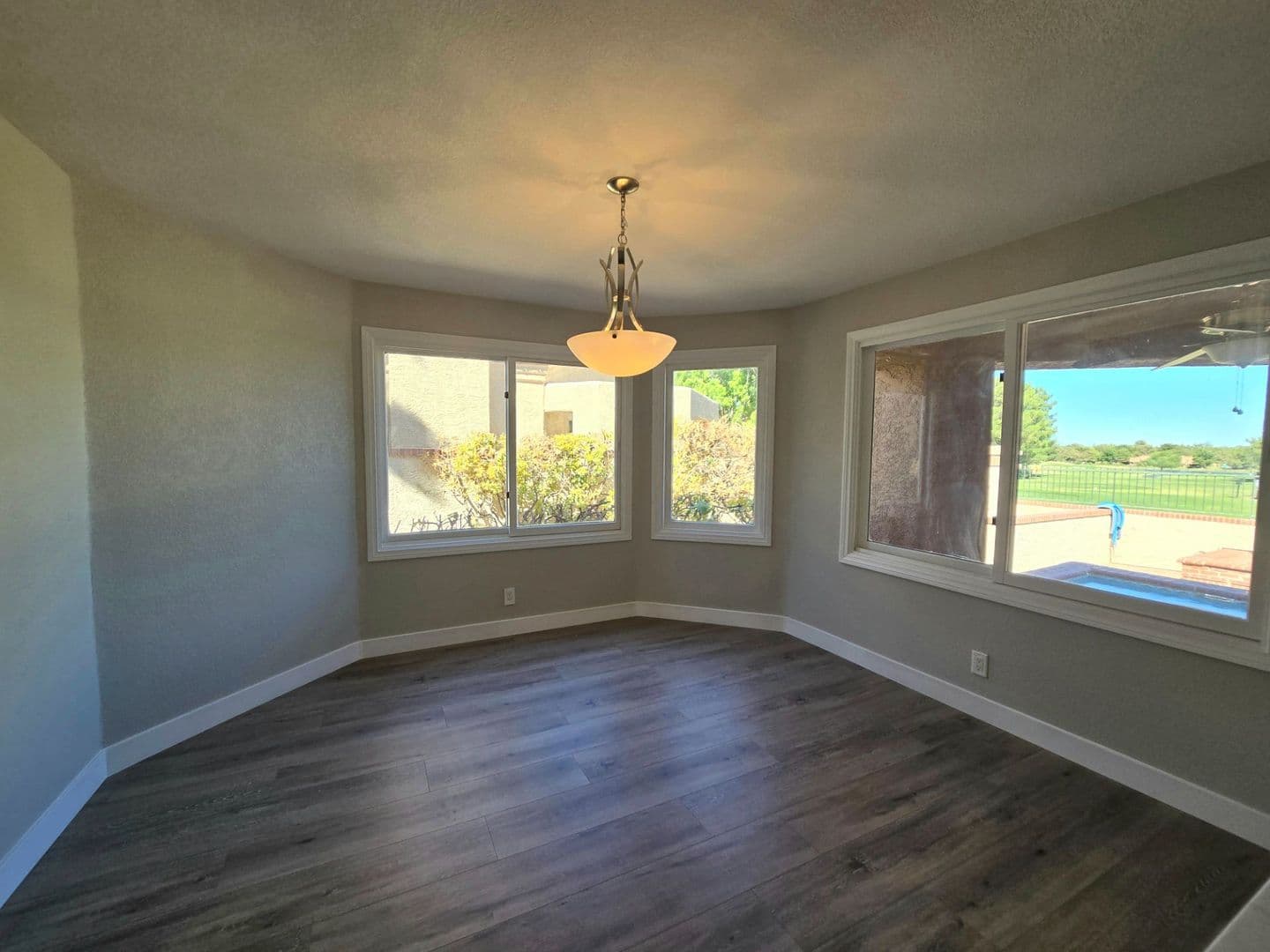 Las Vegas House: 7407 Mission Hills Dr
