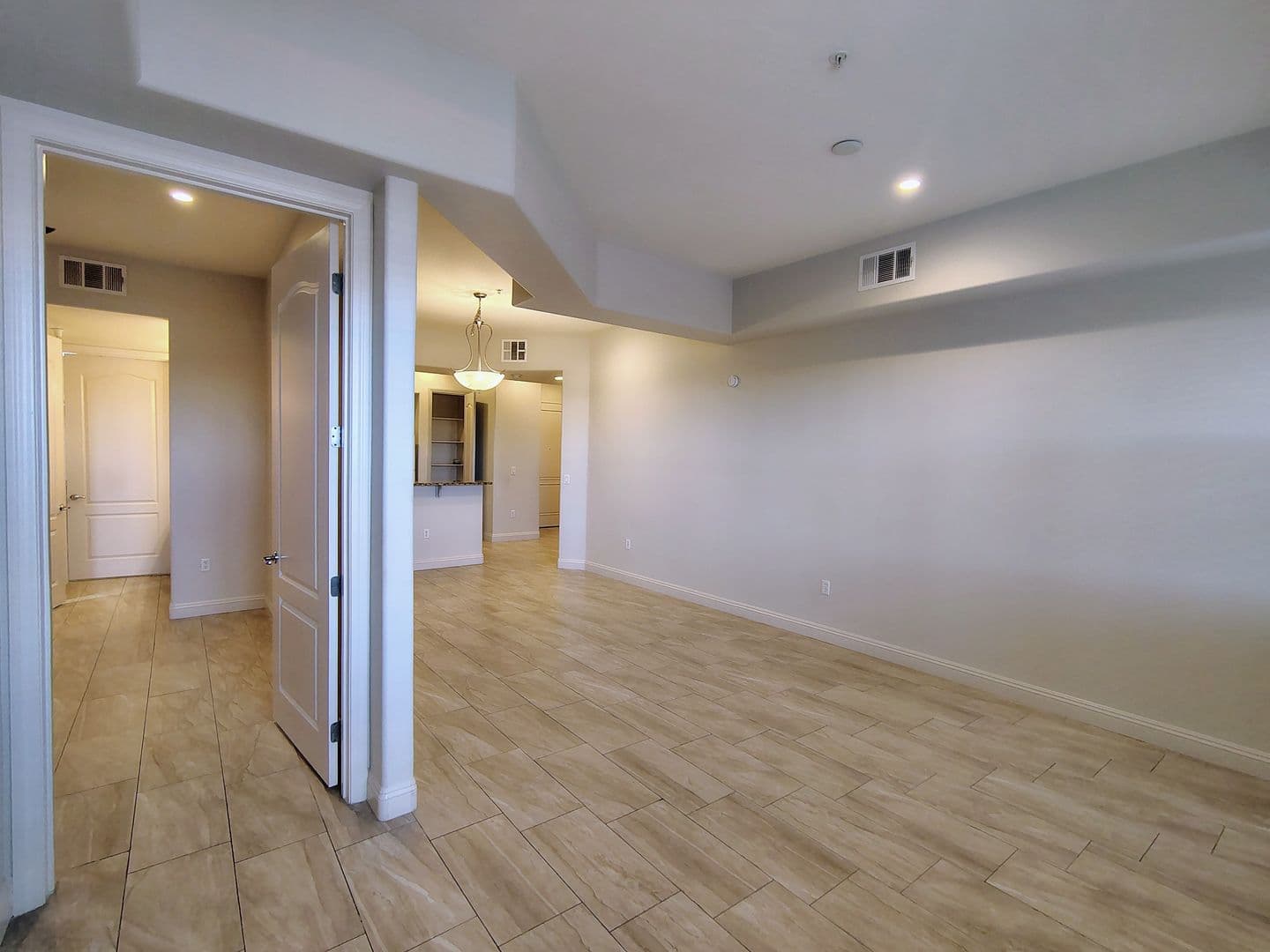 Las Vegas Condo: 32 E. Serene Ave. #104