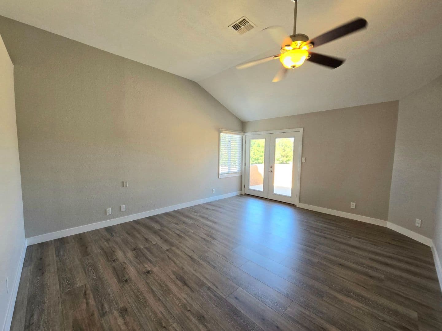 Las Vegas House: 7407 Mission Hills Dr