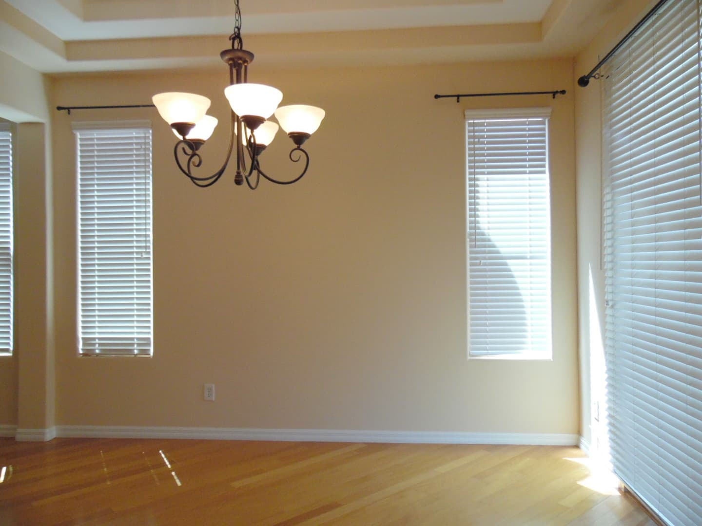 Las Vegas House: 5113 Ackaburg Ct.