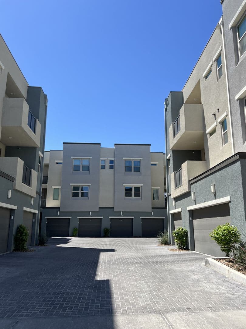 Las Vegas Condo: 11237 Rainbow Peak Ave 105