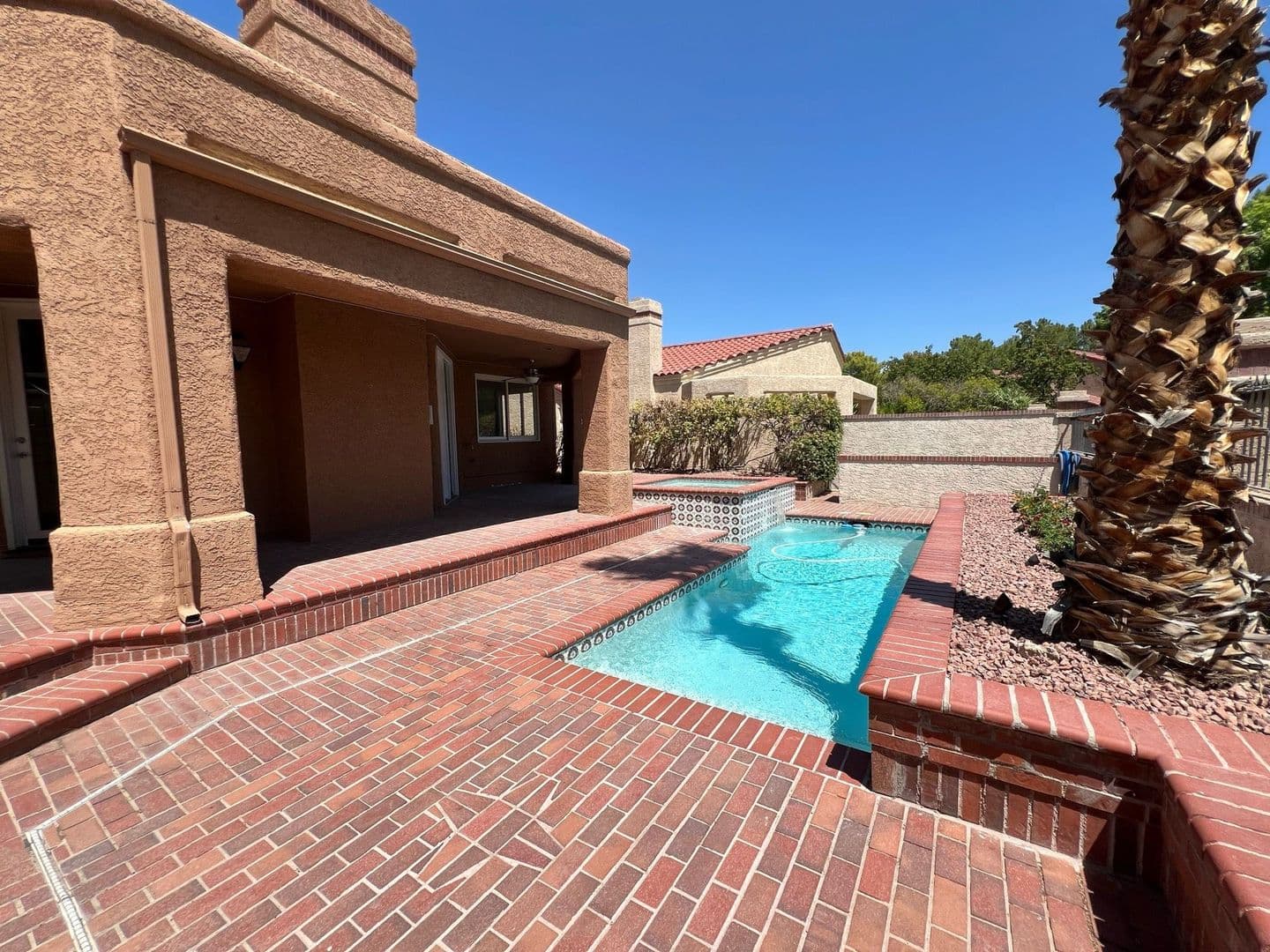 Las Vegas House: 7407 Mission Hills Dr