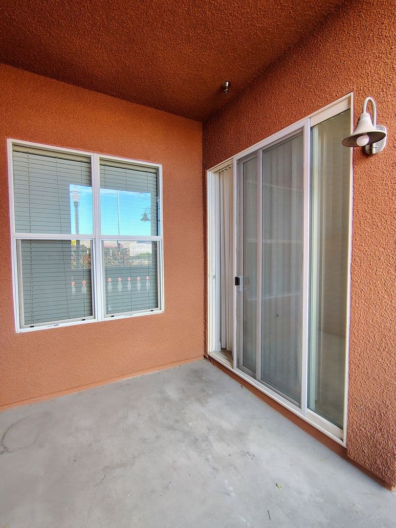 Las Vegas Condo: 32 E. Serene Ave. #104
