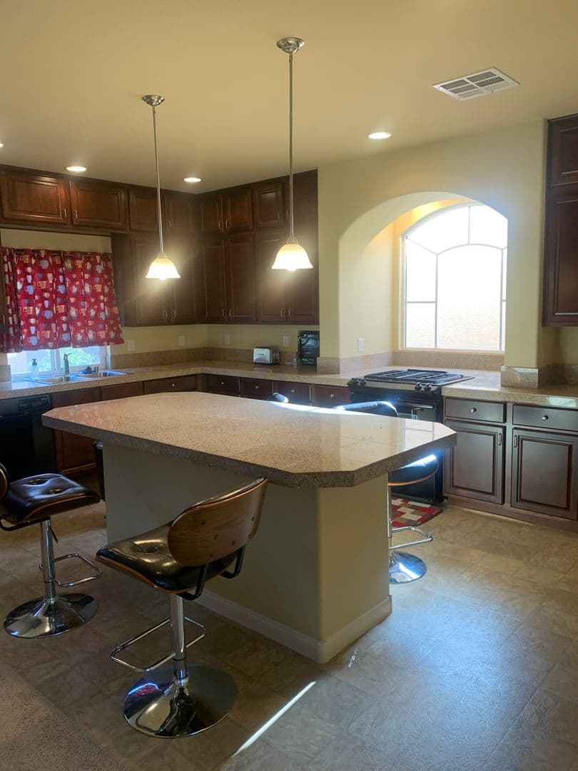 Las Vegas House: 5895 Mendocino Hill Avenue