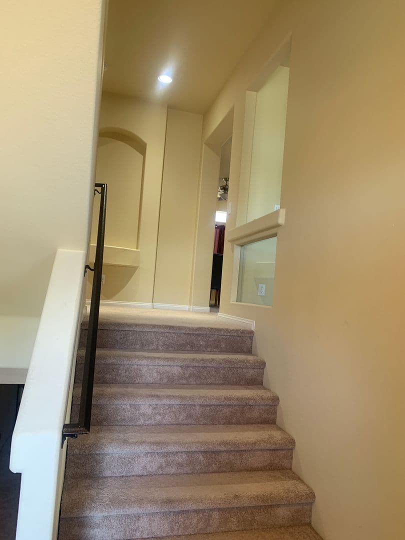 Las Vegas House: 5895 Mendocino Hill Avenue