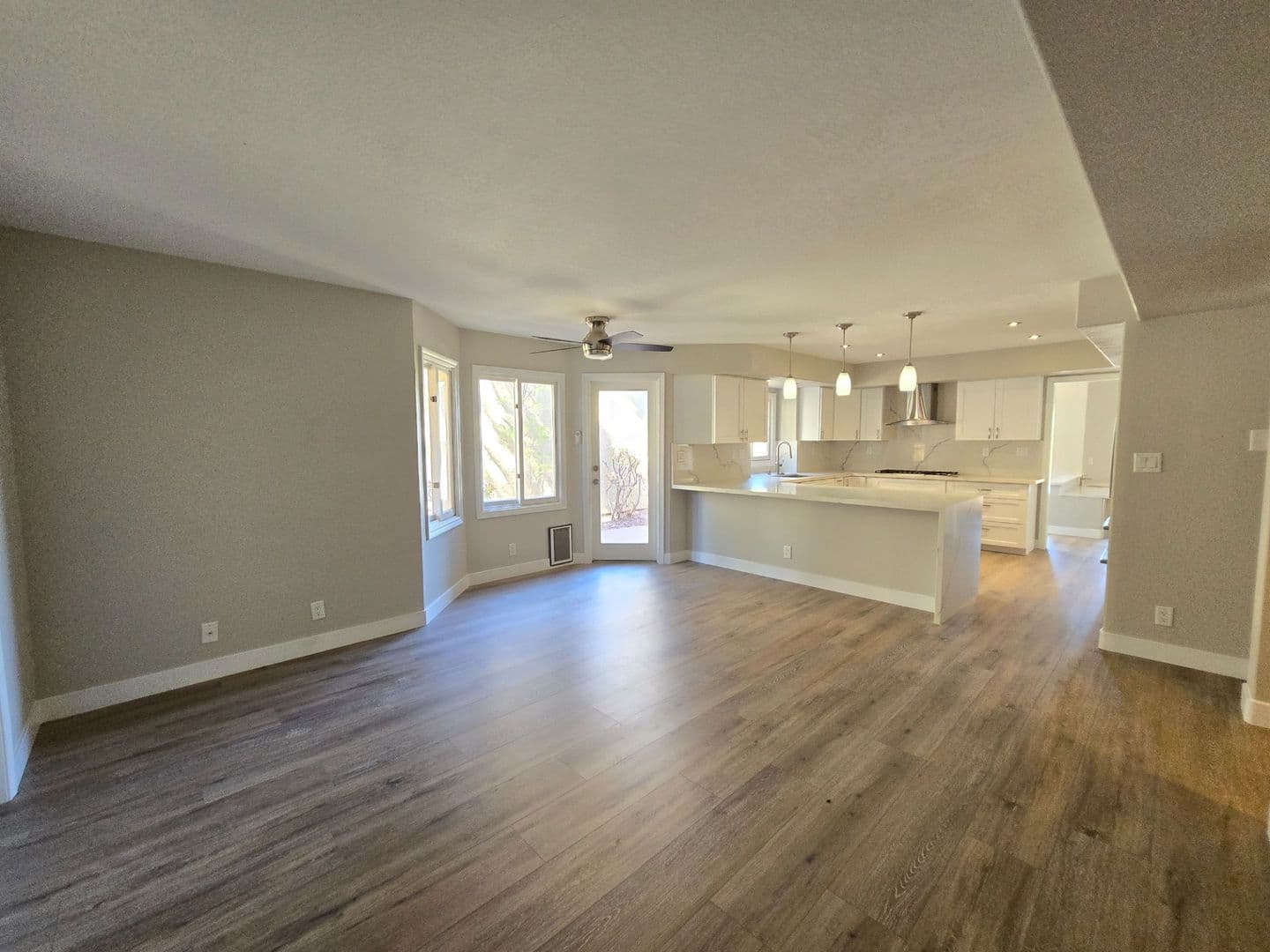 Las Vegas House: 7407 Mission Hills Dr