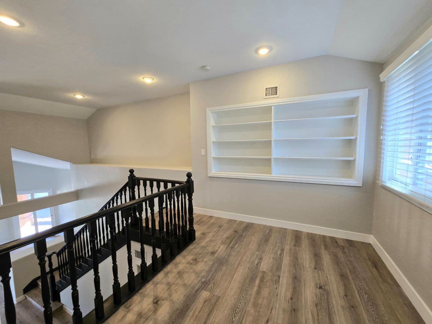 Las Vegas House: 7407 Mission Hills Dr