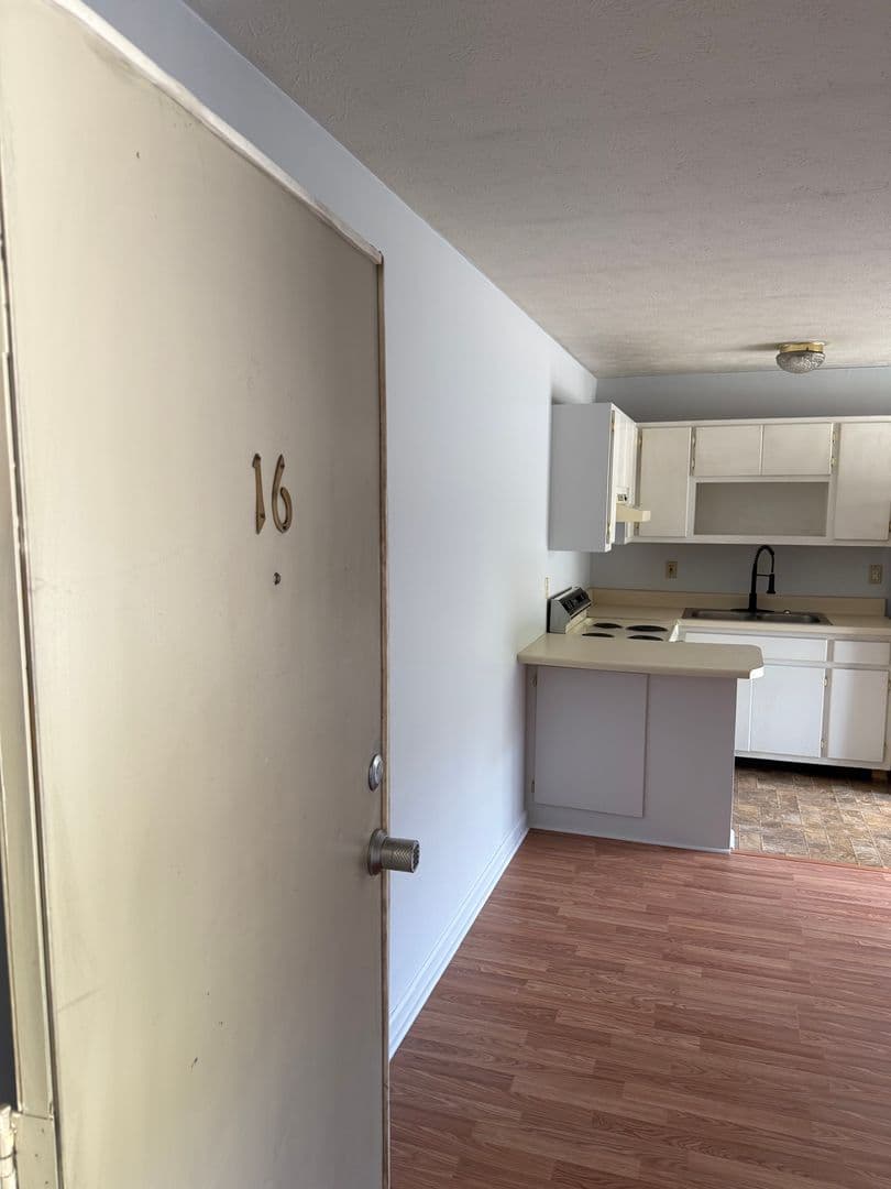 Rogersville Apartment: 499 North Hawkins Street