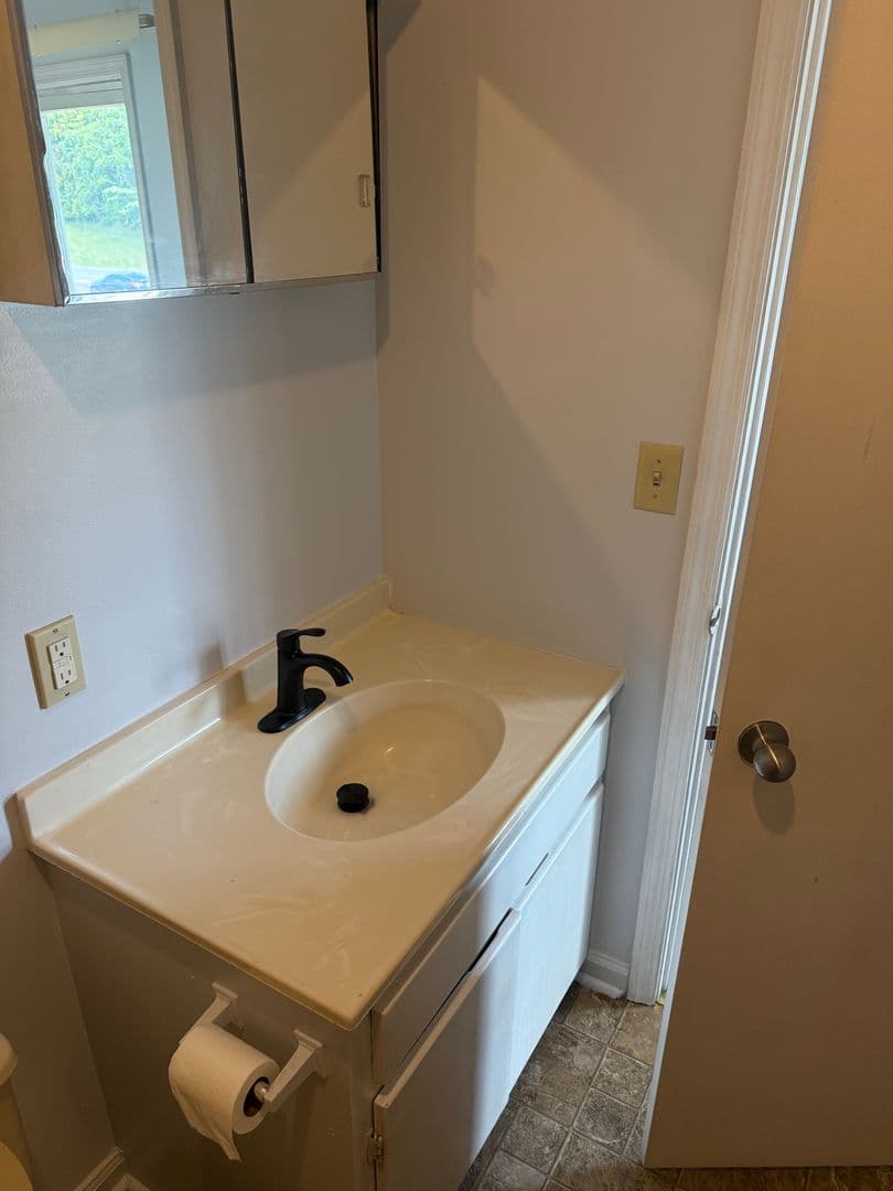 Rogersville Apartment: 499 North Hawkins Street