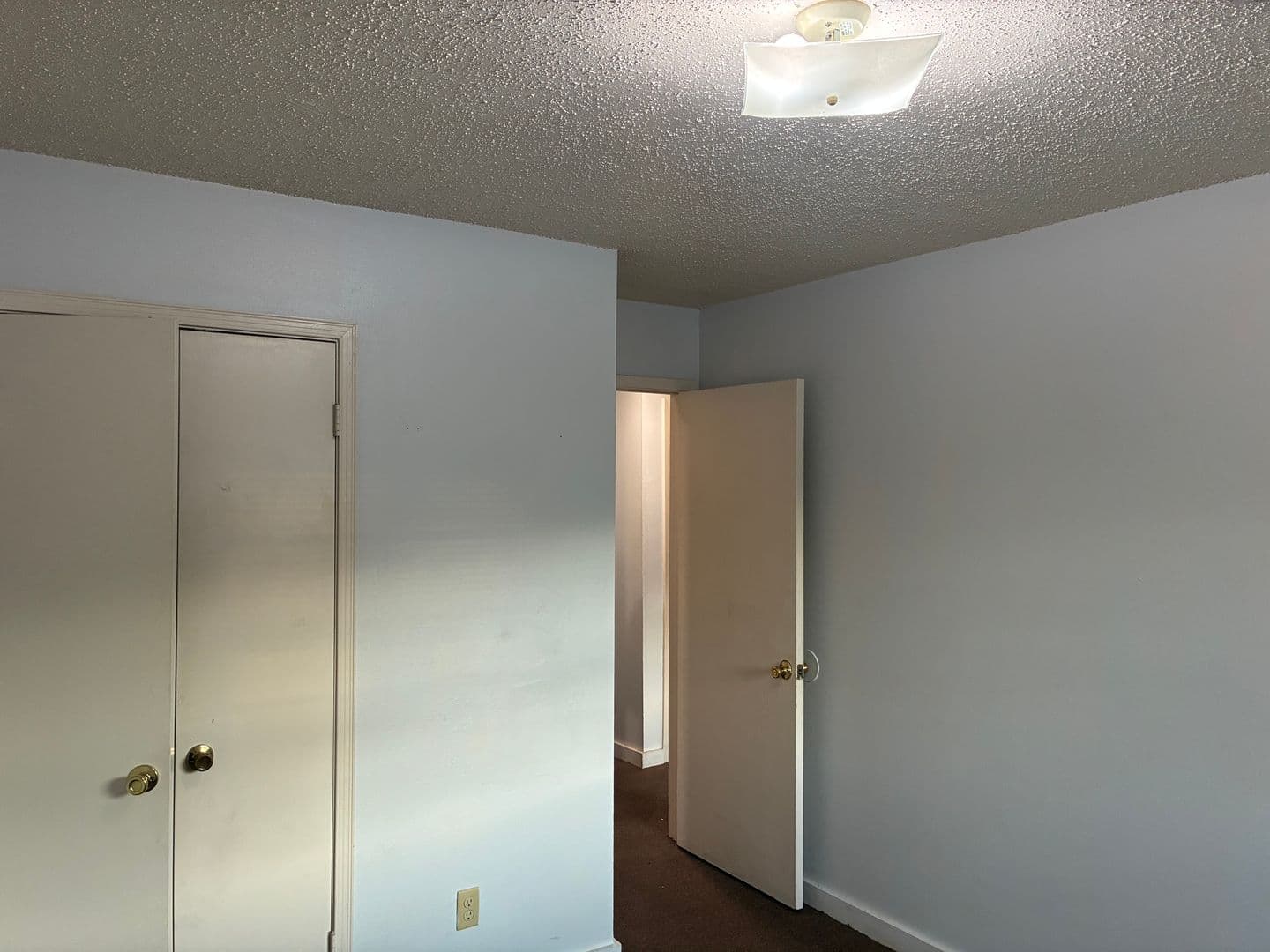 Monroeville Apartment: 530 Cecil Ln