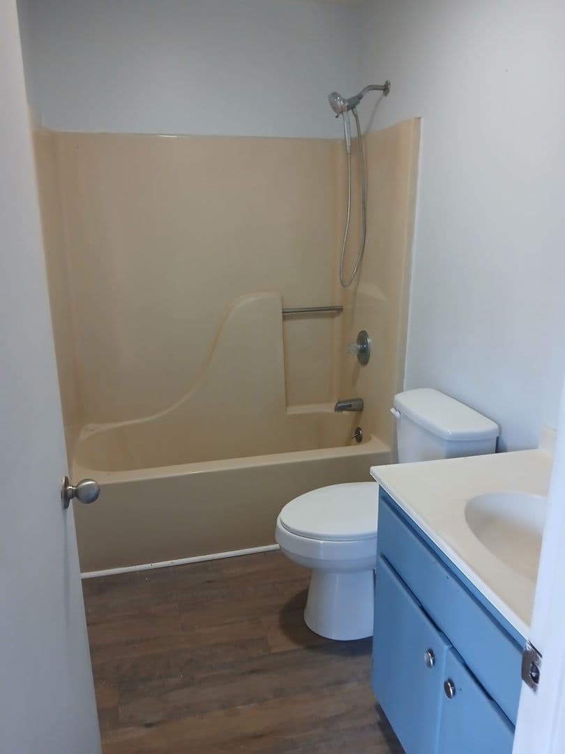 Rogersville Apartment: 499 North Hawkins Street