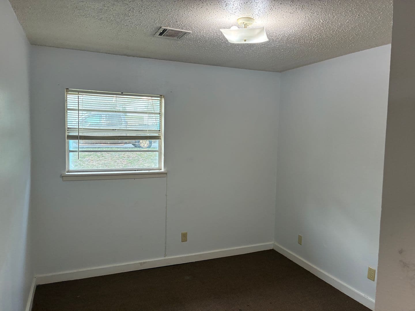 Monroeville Apartment: 530 Cecil Ln
