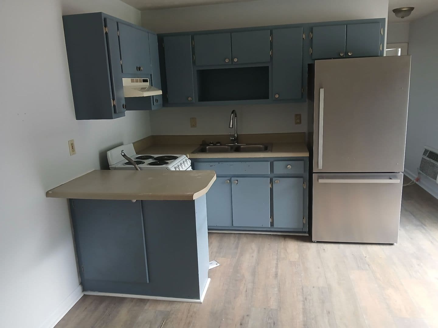 Rogersville Apartment: 499 North Hawkins Street