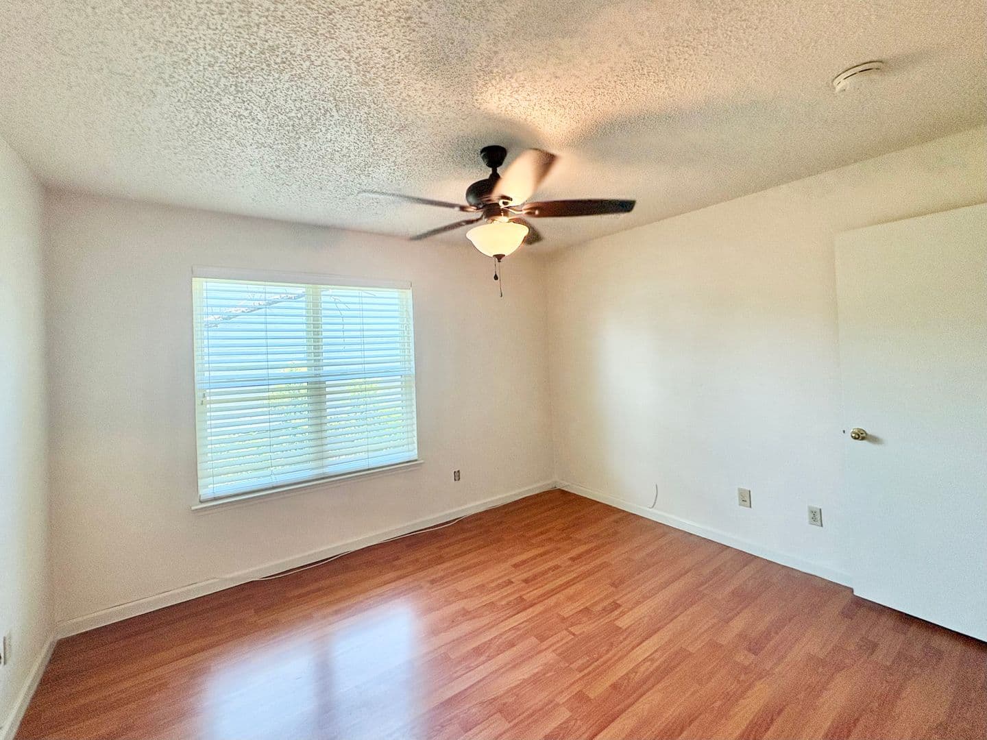 Dallas House: 8109 Skillman #2015
