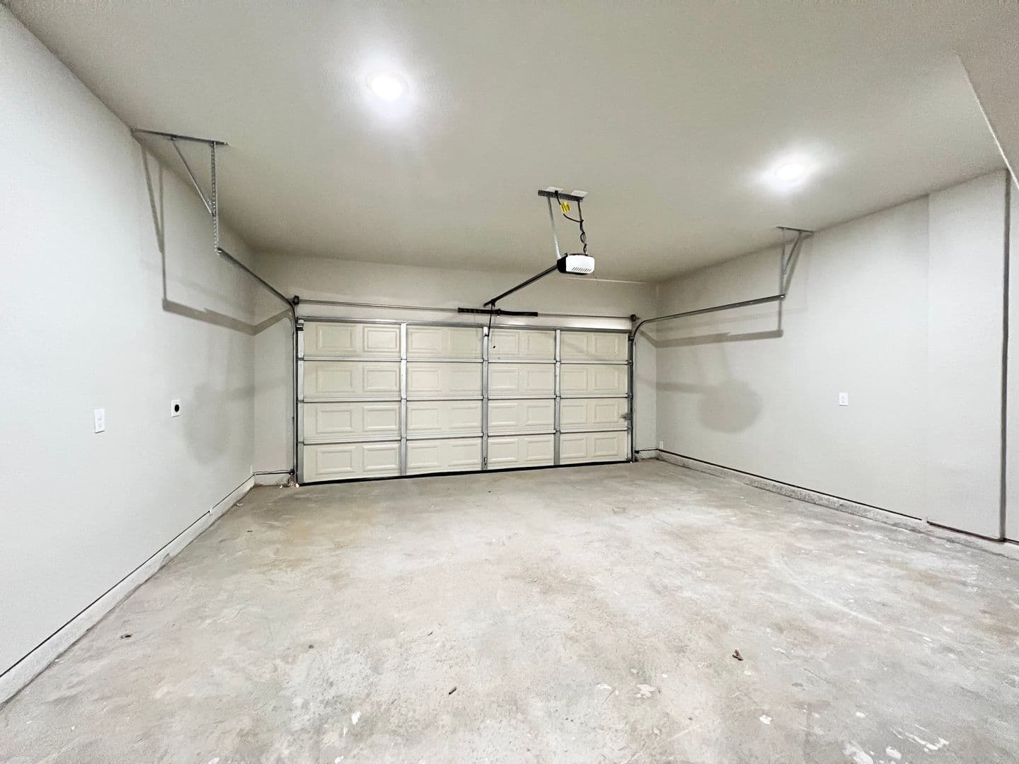 burleson House: 3501 E Renfro #112