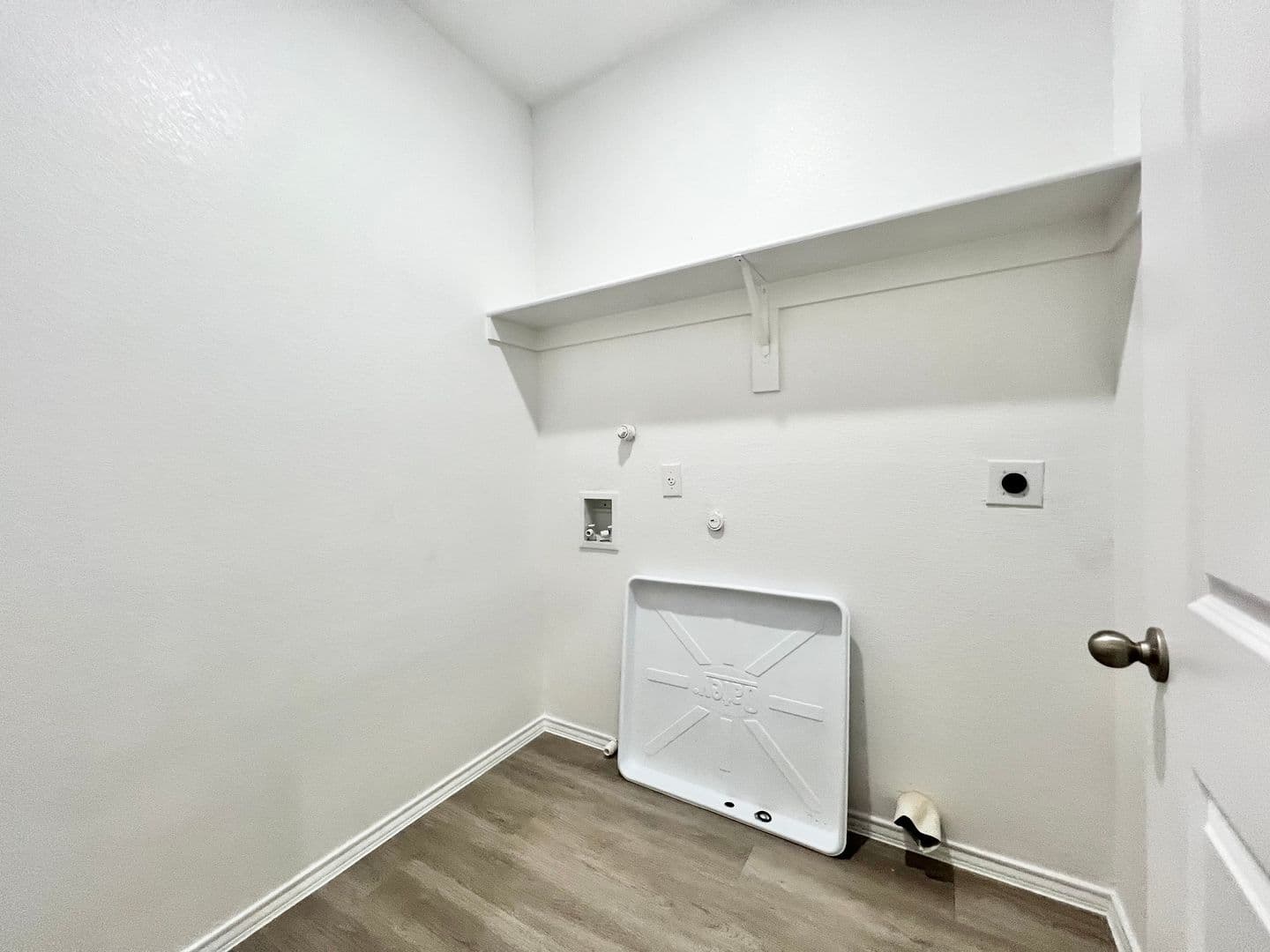 Burleson House: 3501 E Renfro #421