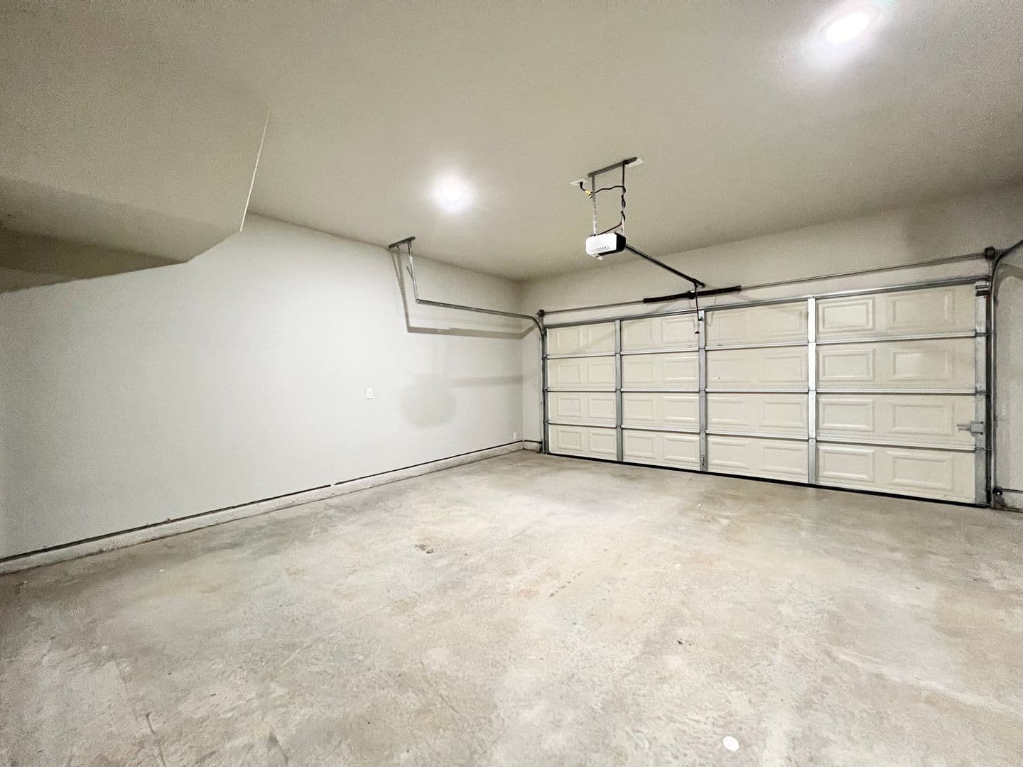 Burleson House: 3501 E Renfro #202