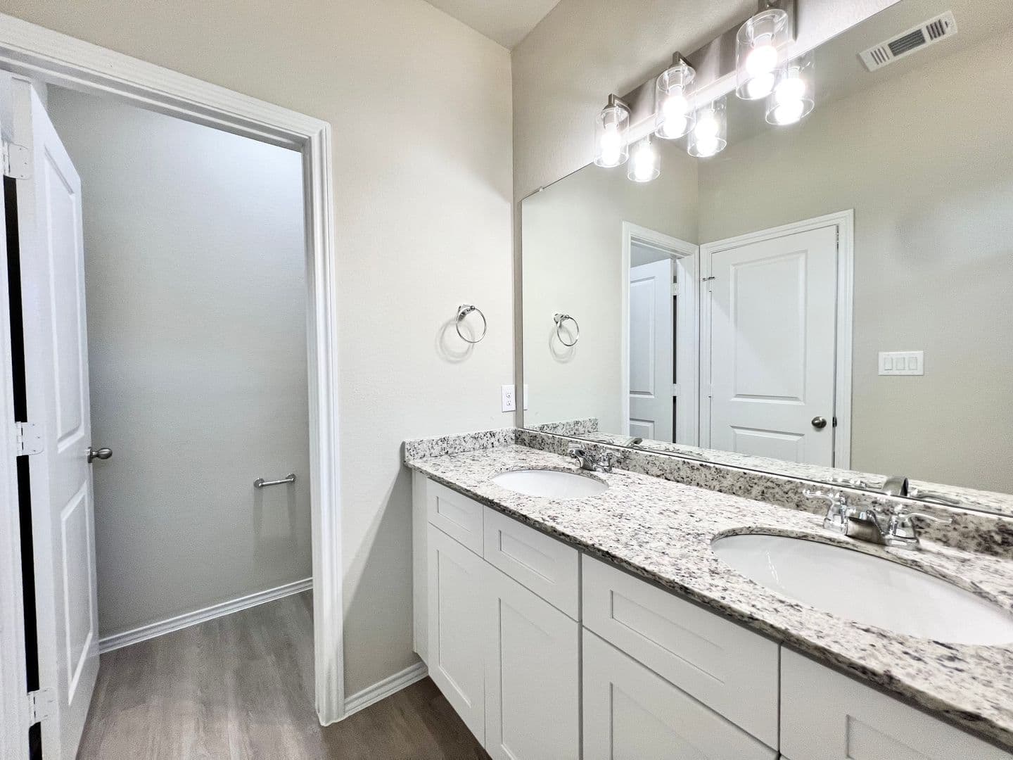 Burleson House: 3501 E Renfro #420