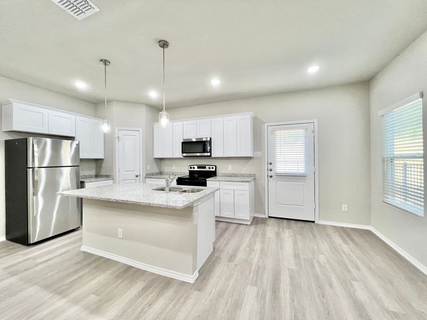 Burleson House: 3501 E Renfro #114