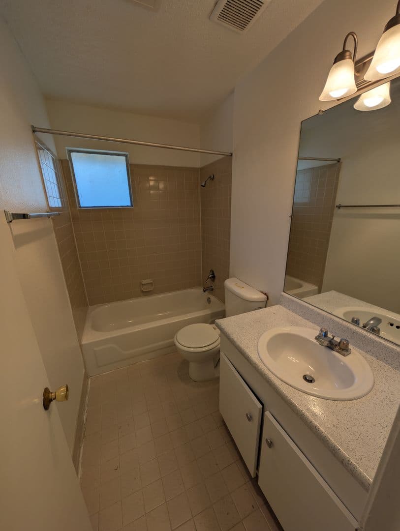 SAN ANTONIO Apartment: 3253 HILLCREST DR