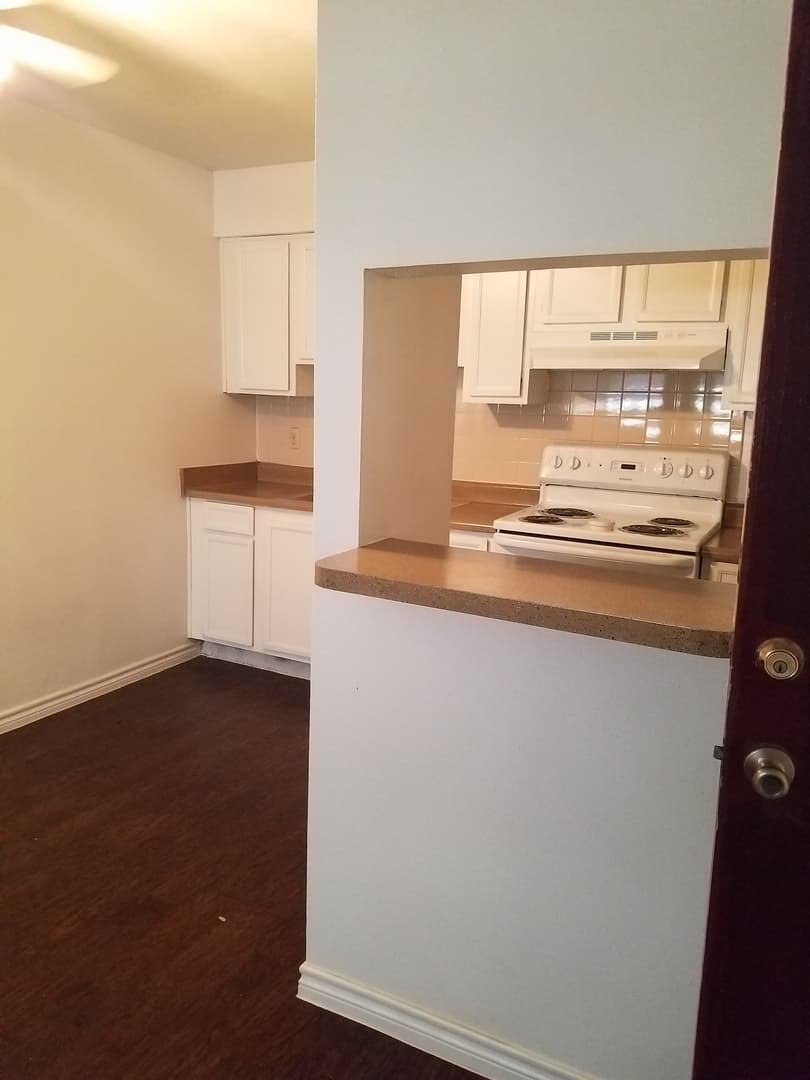 SAN ANTONIO Apartment: 7811 CHAMBERS RD