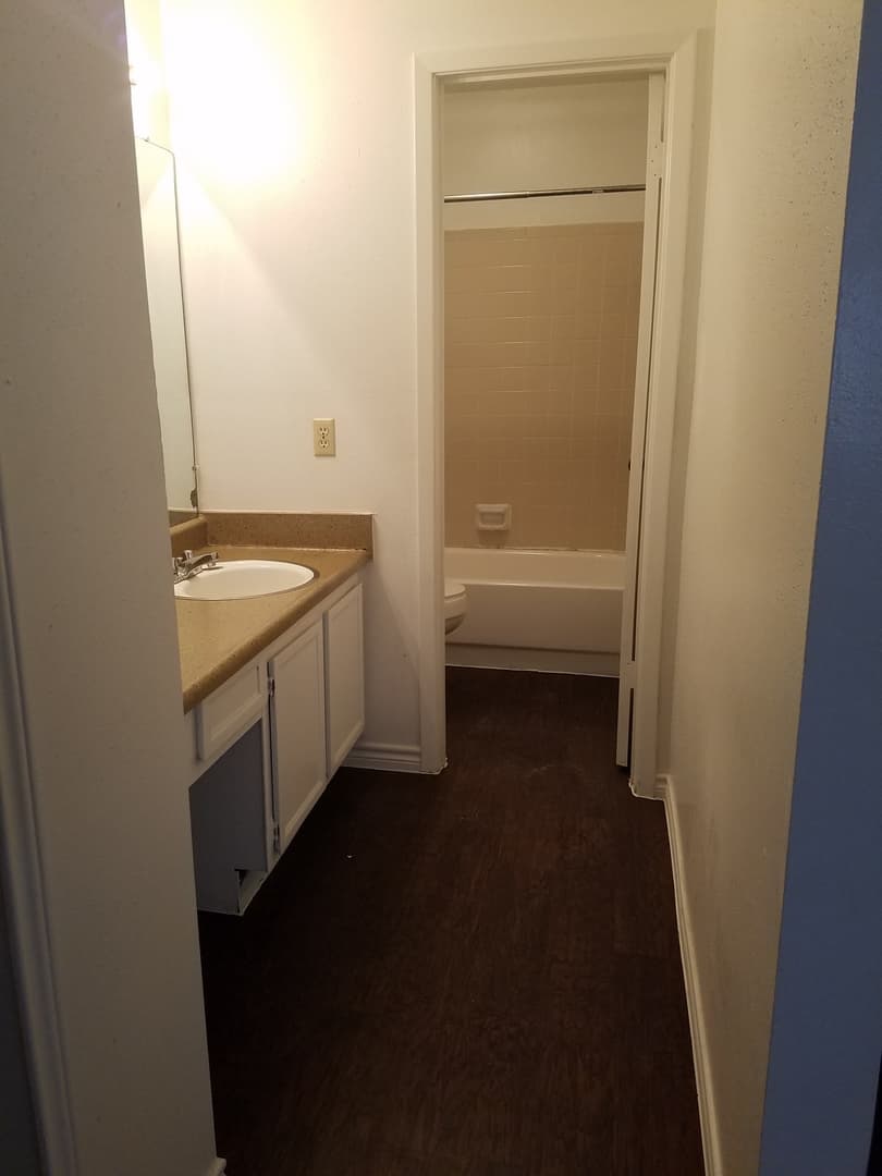 SAN ANTONIO Apartment: 7811 CHAMBERS RD