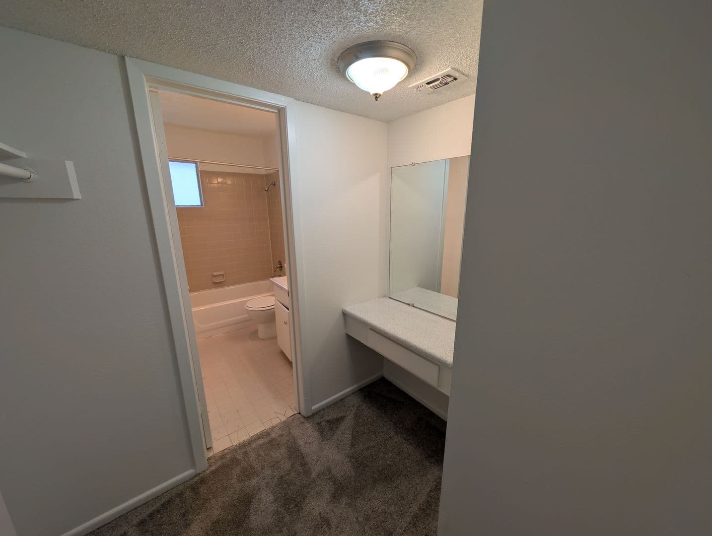 SAN ANTONIO Apartment: 3253 HILLCREST DR