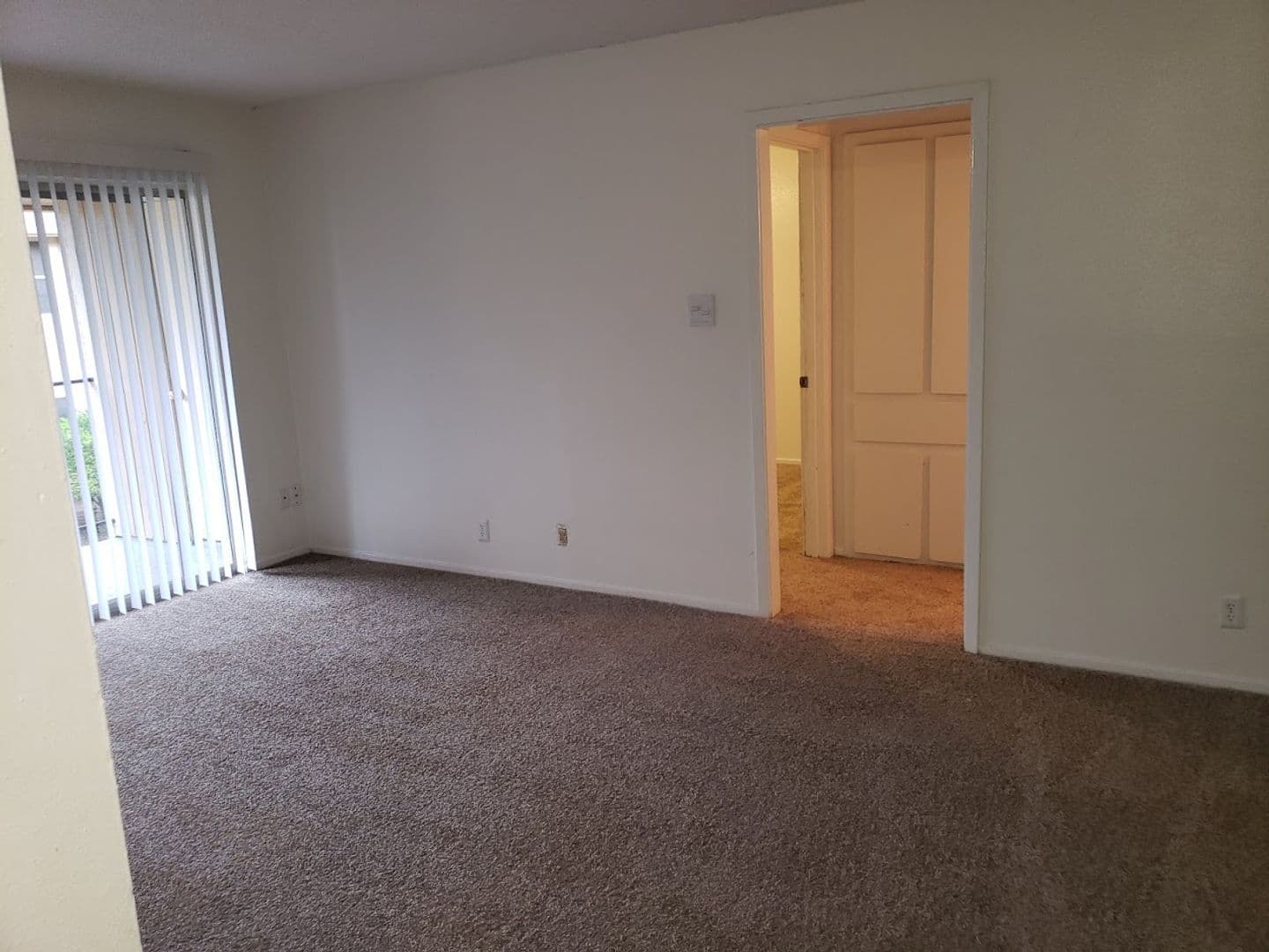 SAN ANTONIO Apartment: 7811 CHAMBERS RD