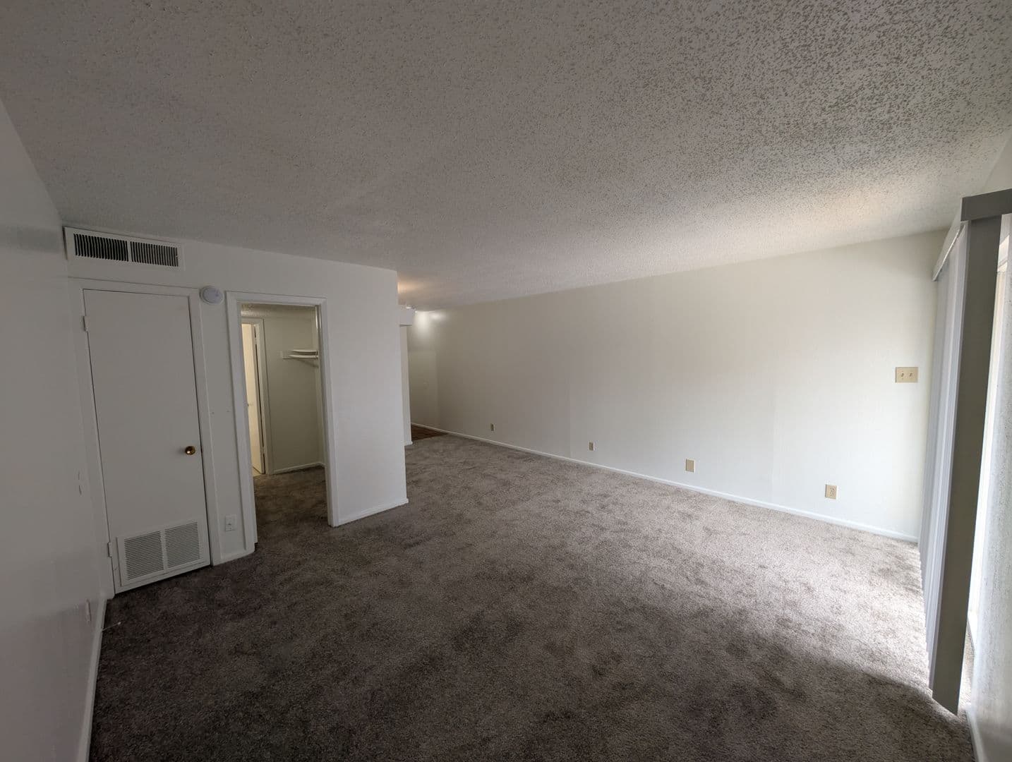 SAN ANTONIO Apartment: 3253 HILLCREST DR