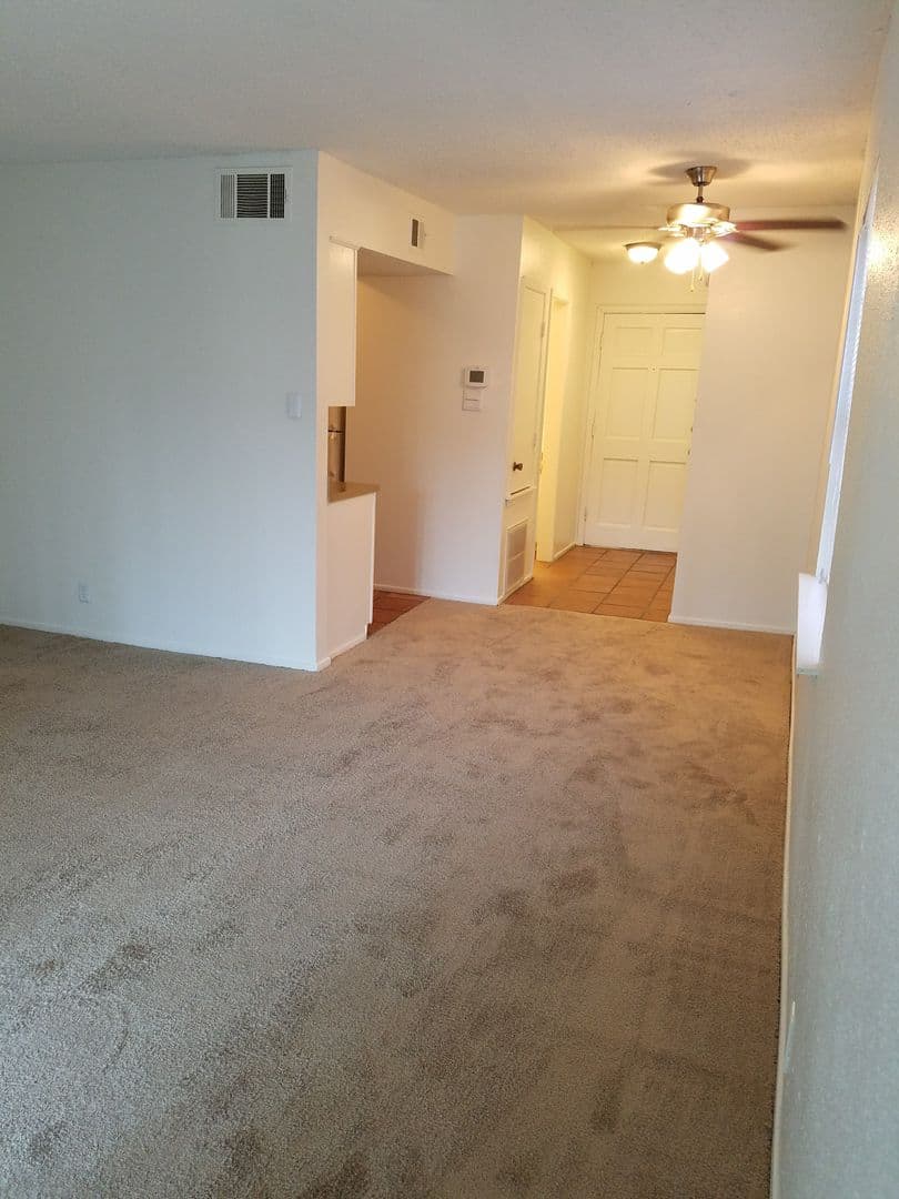 SAN ANTONIO Apartment: 7811 CHAMBERS RD